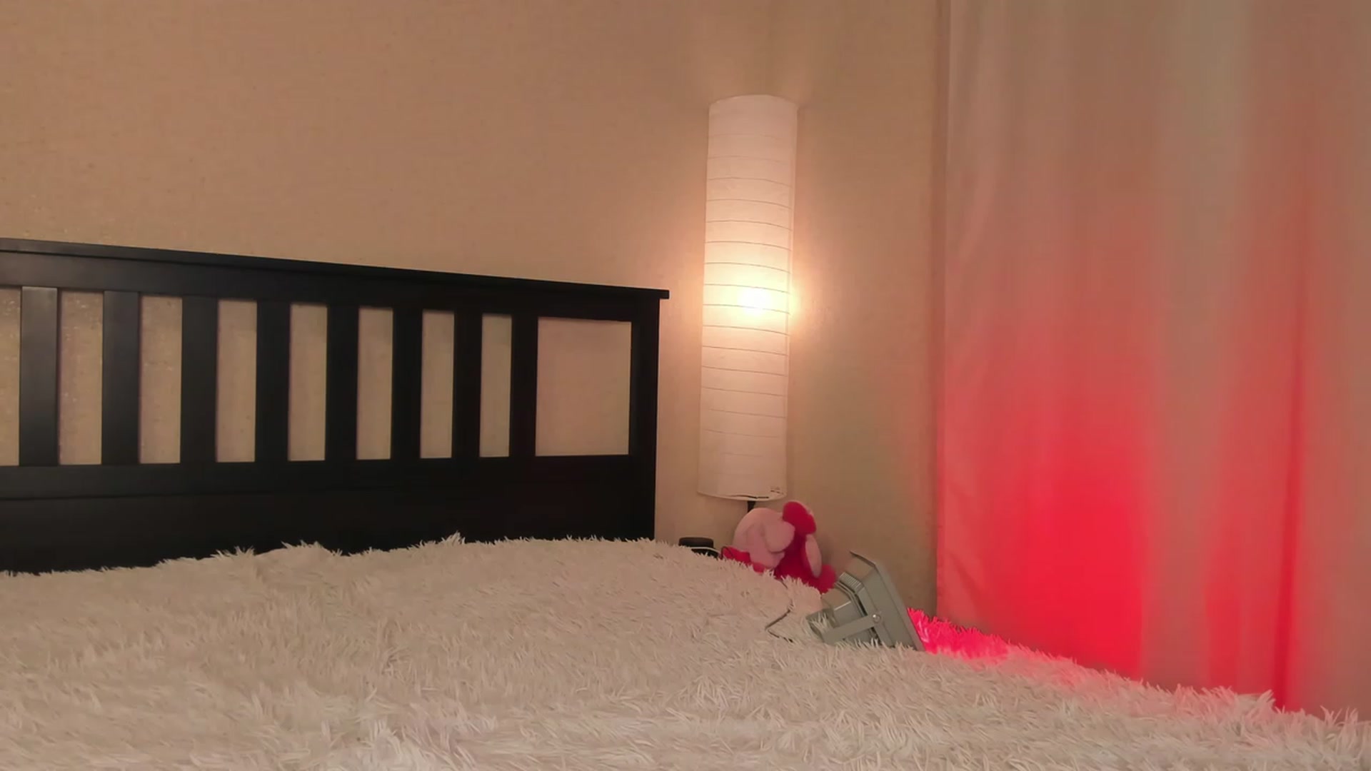 Gallery image thumbnail from LaraCrow's myfreecams stream on, 11/27/2022, 17:58 image 11 of 20