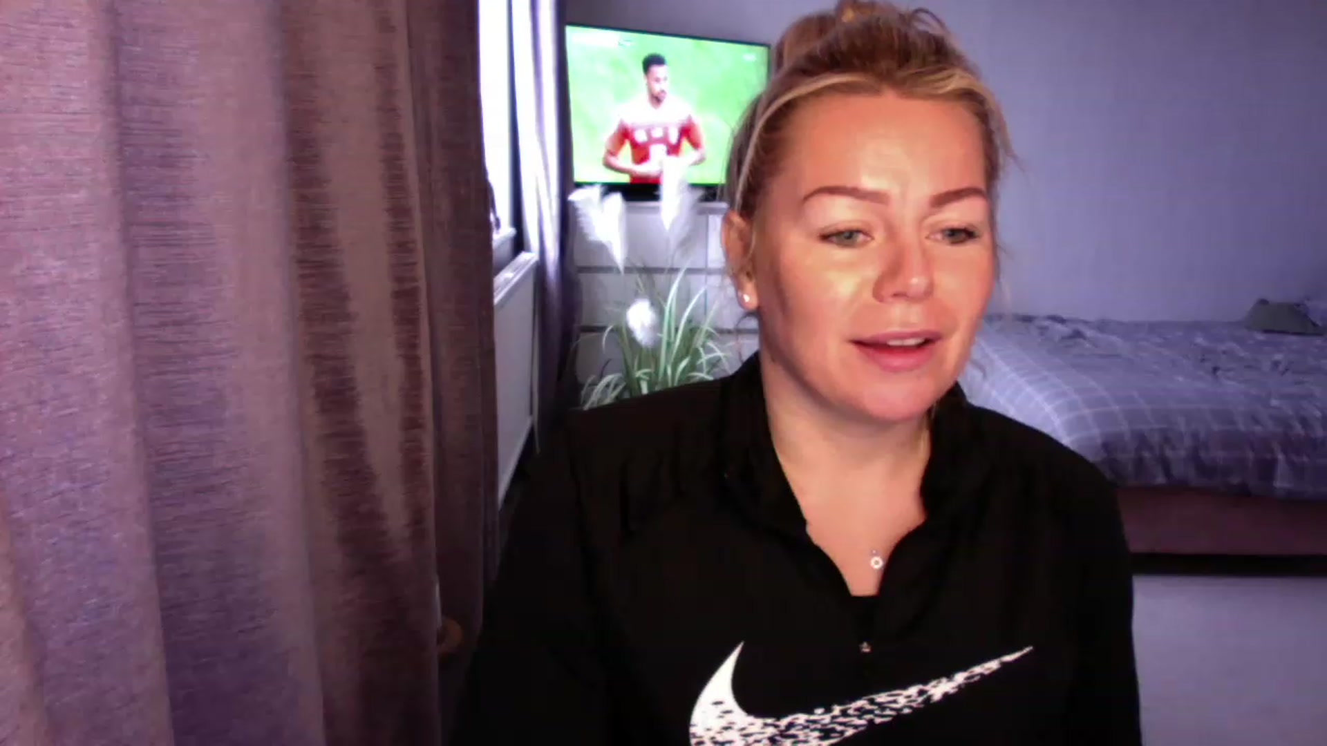 Gallery image thumbnail from LaraLaughs's myfreecams stream on, 11/24/2022, 12:03 image 2 of 20