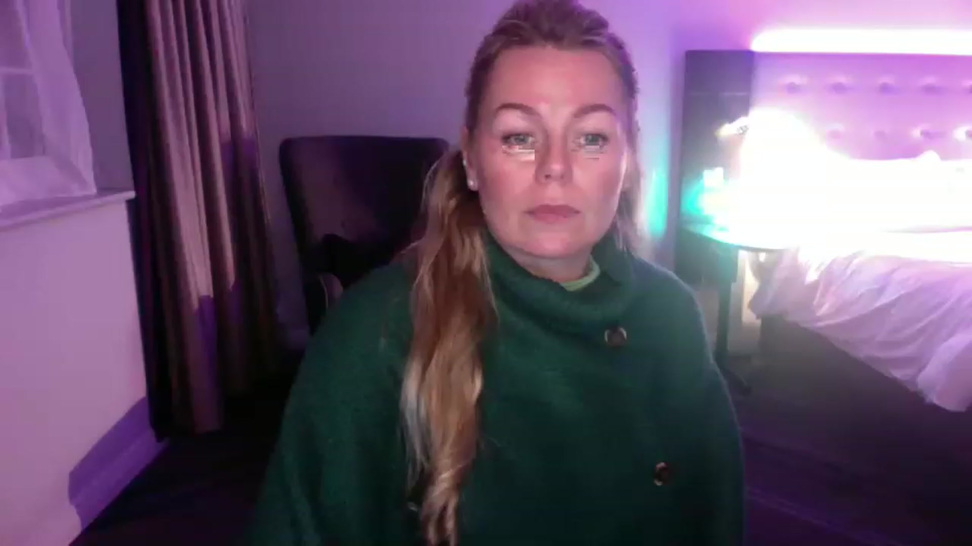 Gallery image thumbnail from LaraLaughs's myfreecams stream on, 11/25/2022, 20:15 image 6 of 20
