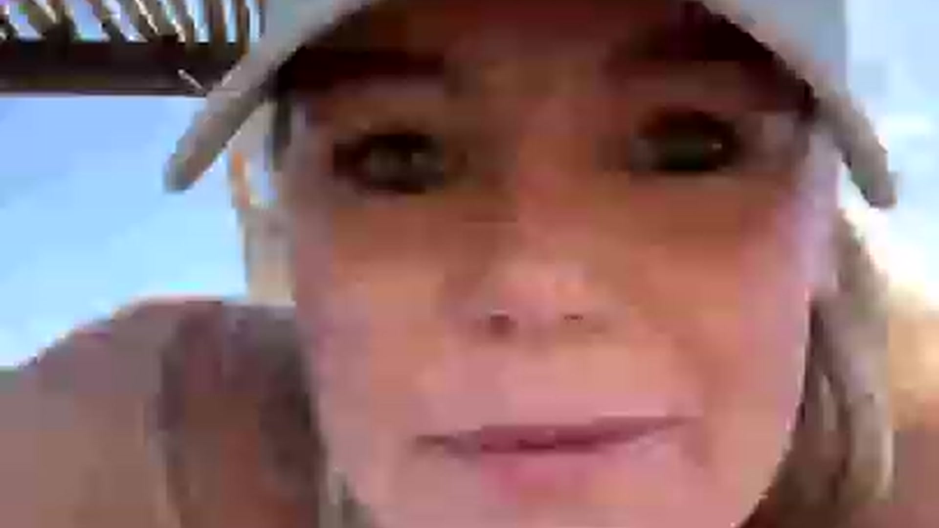 Gallery image thumbnail from LaraLaughs's myfreecams stream on, 01/15/2023, 12:09 image 16 of 20