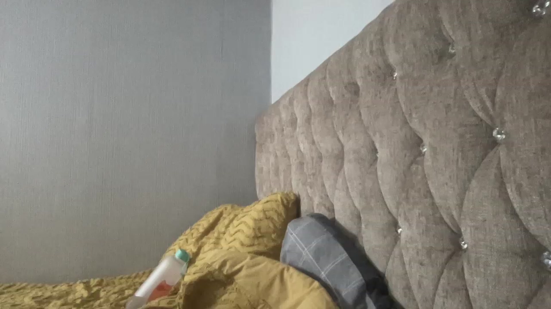 Gallery image thumbnail from LaraLaughs's myfreecams stream on, 02/04/2023, 16:53 image 9 of 20