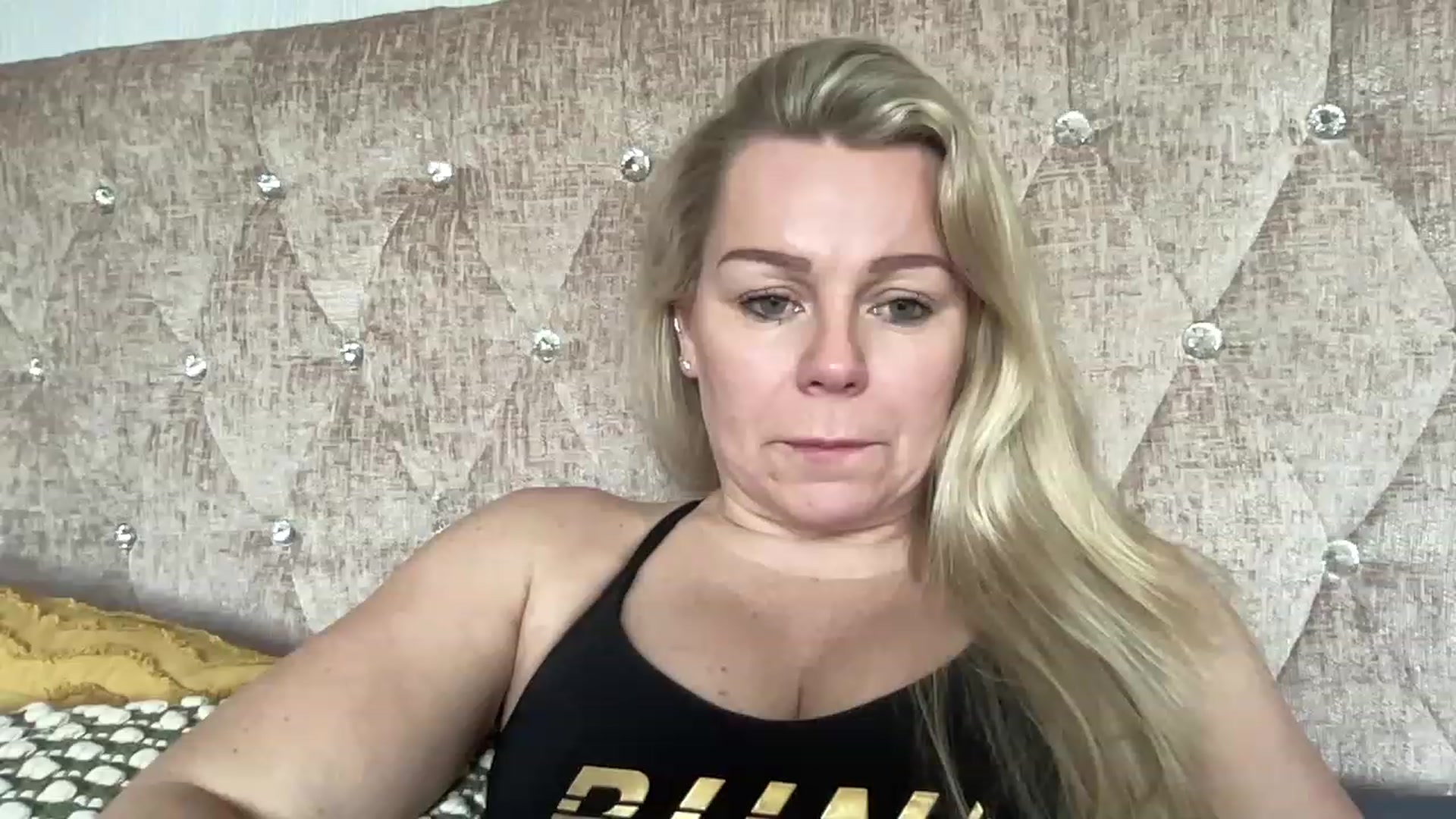 Gallery image thumbnail from LaraLaughs's myfreecams stream on, 02/07/2023, 14:37 image 20 of 20