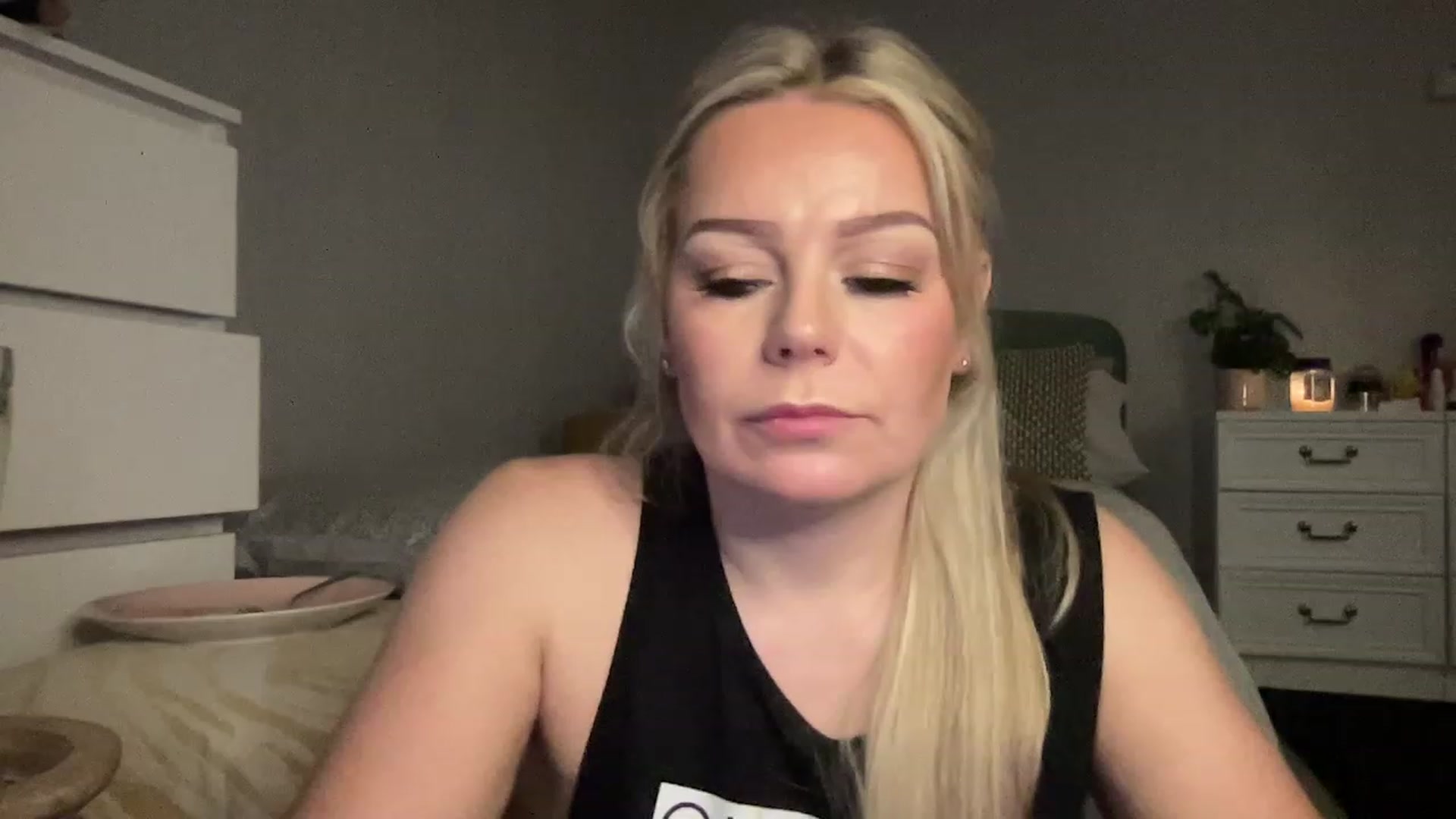Gallery image thumbnail from LaraLaughs's myfreecams stream on, 02/11/2023, 19:46 image 3 of 20