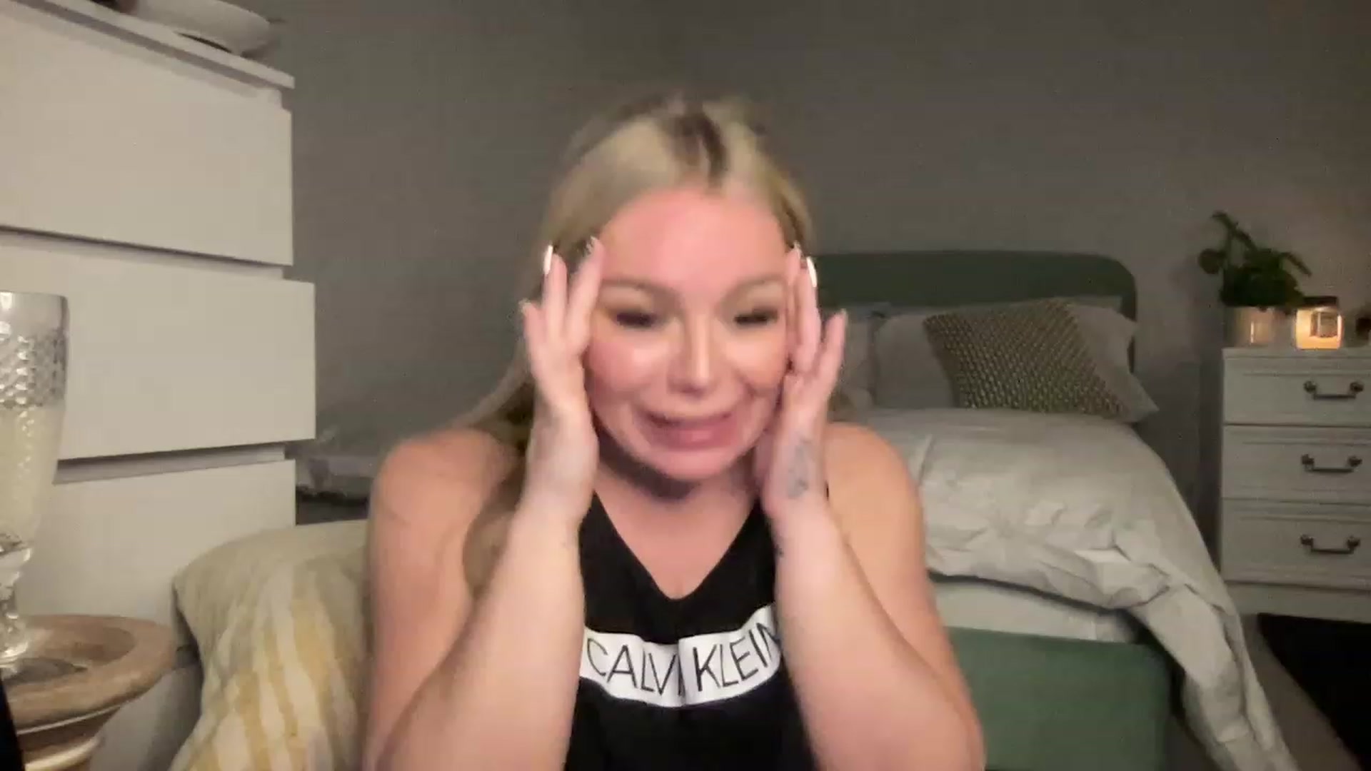 Gallery image thumbnail from LaraLaughs's myfreecams stream on, 02/11/2023, 22:11 image 18 of 20