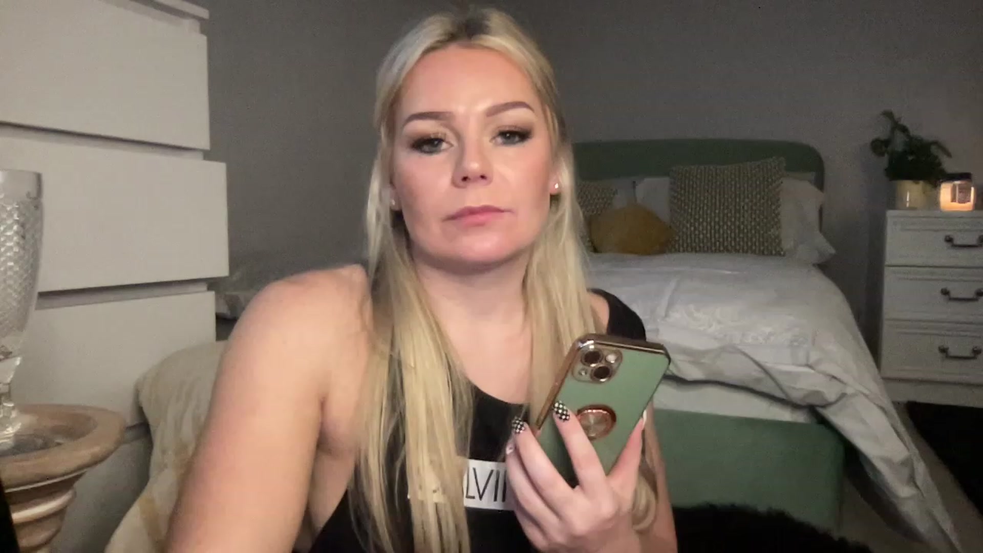Gallery image thumbnail from LaraLaughs's myfreecams stream on, 02/11/2023, 22:11 image 9 of 20