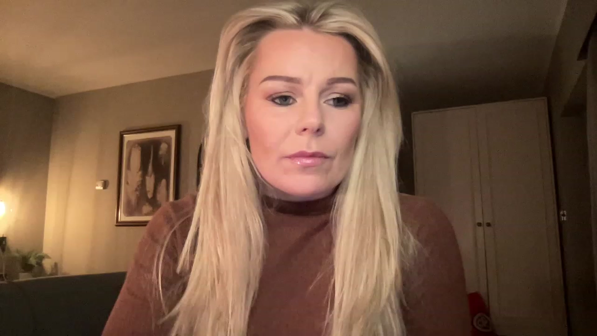 Gallery image thumbnail from LaraLaughs's myfreecams stream on, 02/14/2023, 24:14 image 2 of 20