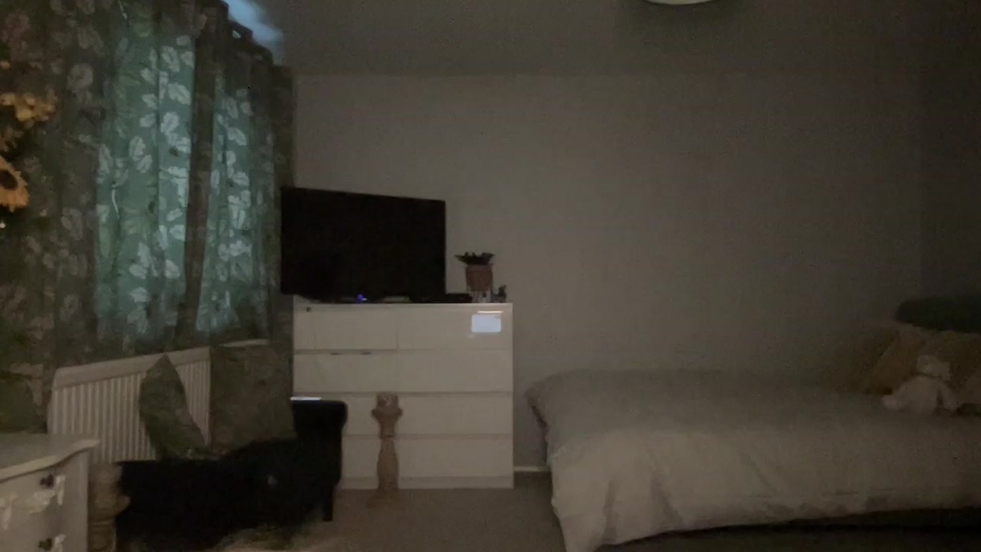 Gallery image thumbnail from LaraLaughs's myfreecams stream on, 02/14/2023, 17:25 image 4 of 20