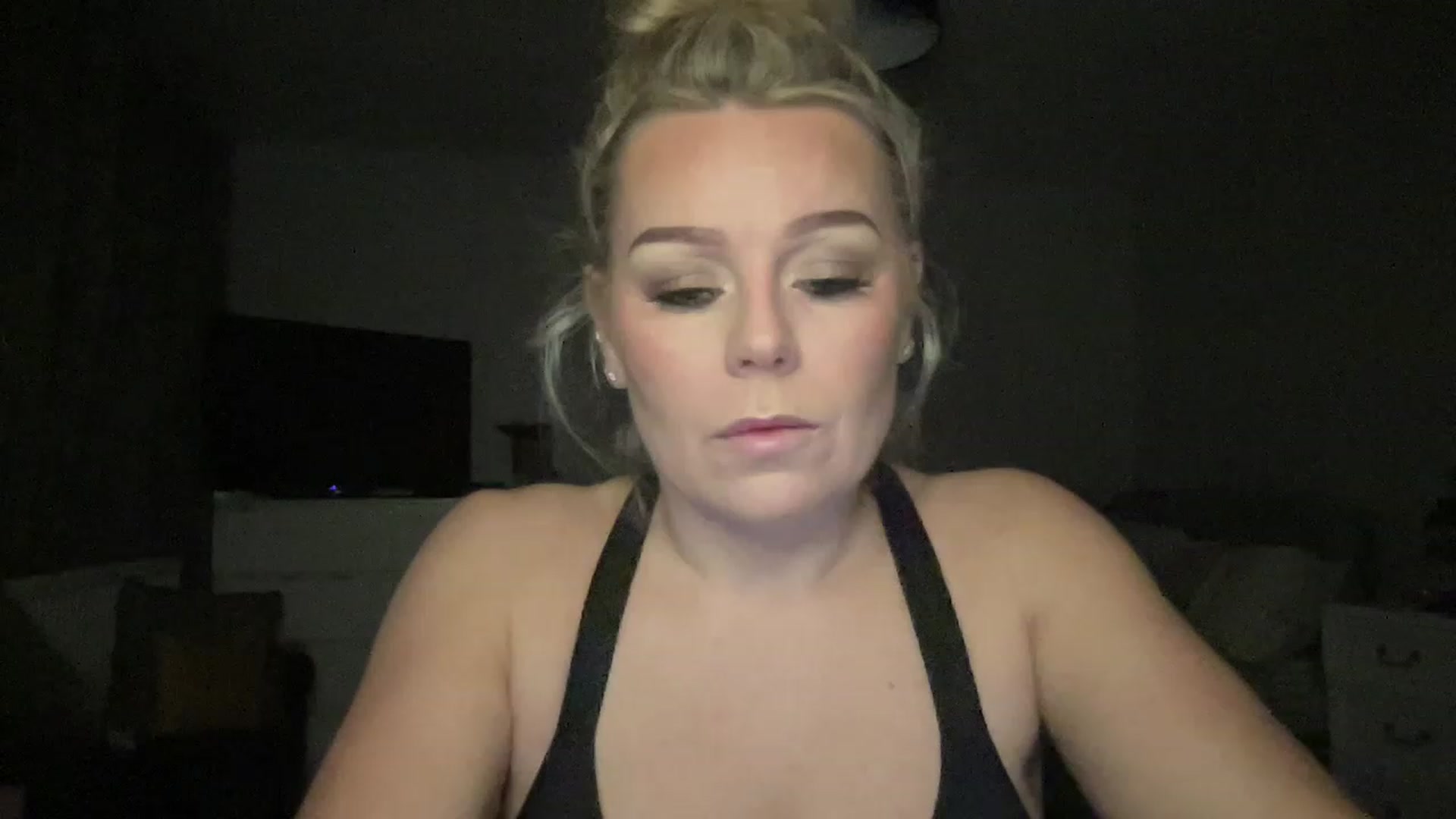 Gallery image thumbnail from LaraLaughs's myfreecams stream on, 02/18/2023, 22:31 image 2 of 20