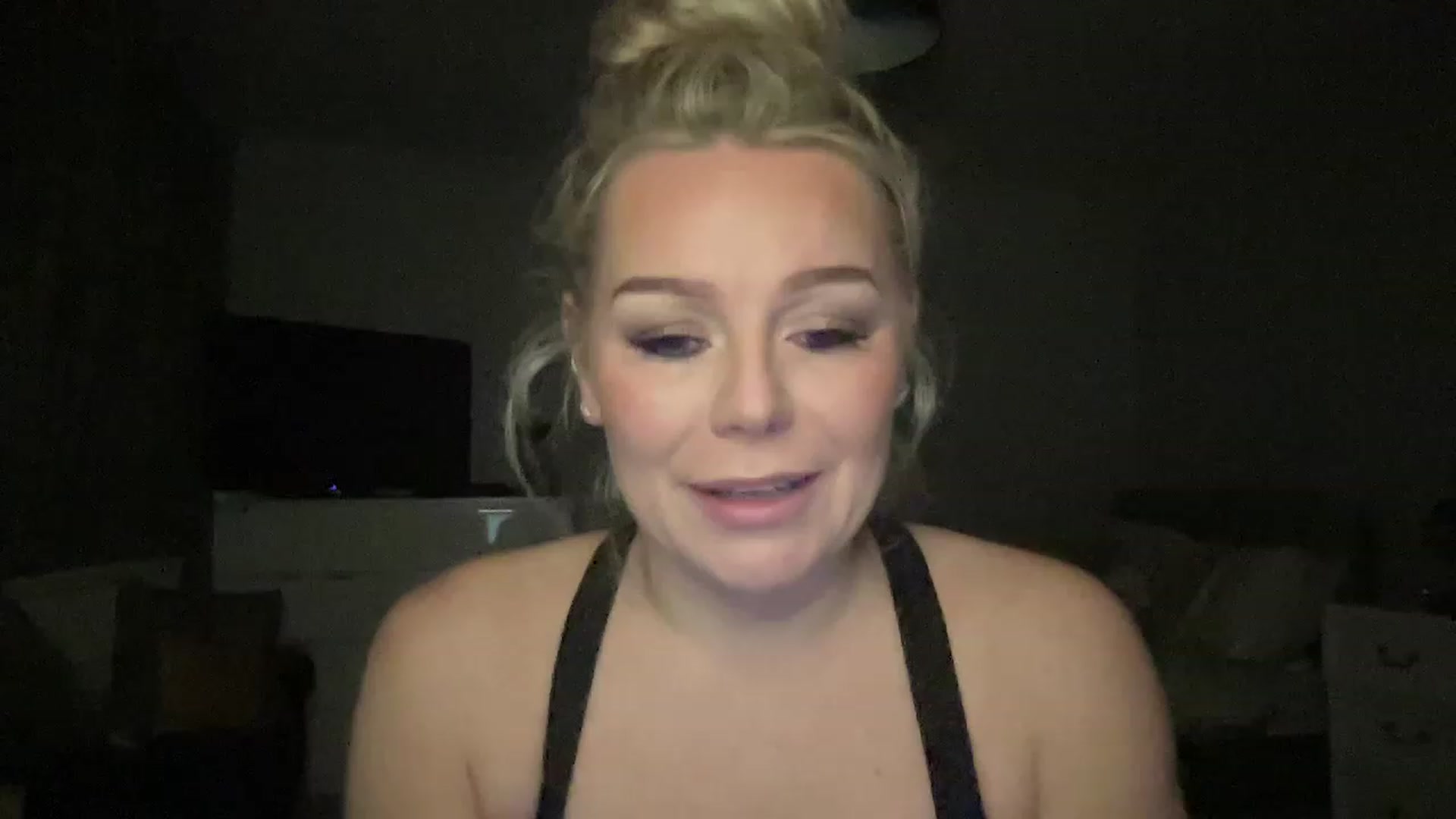 Gallery image thumbnail from LaraLaughs's myfreecams stream on, 02/18/2023, 22:31 image 4 of 20