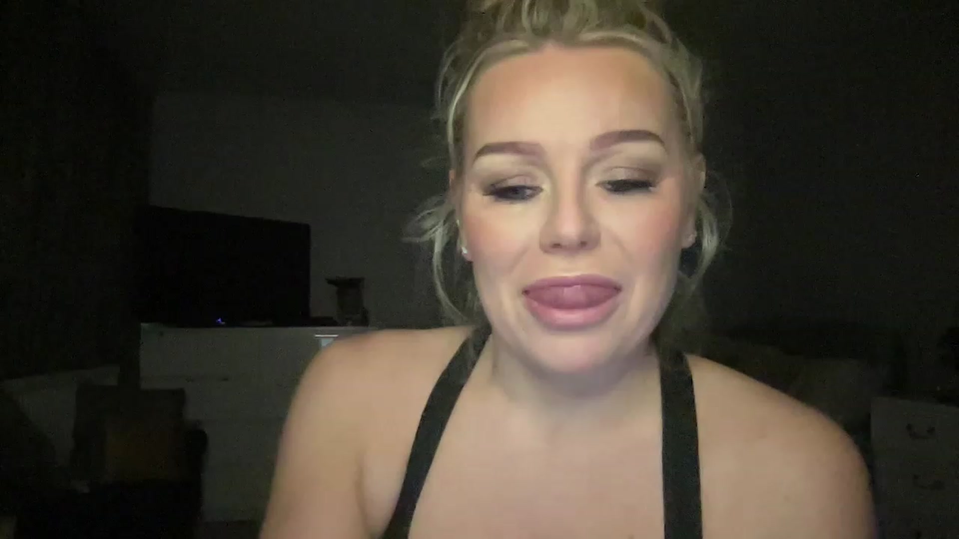 Gallery image thumbnail from LaraLaughs's myfreecams stream on, 02/18/2023, 22:31 image 7 of 20