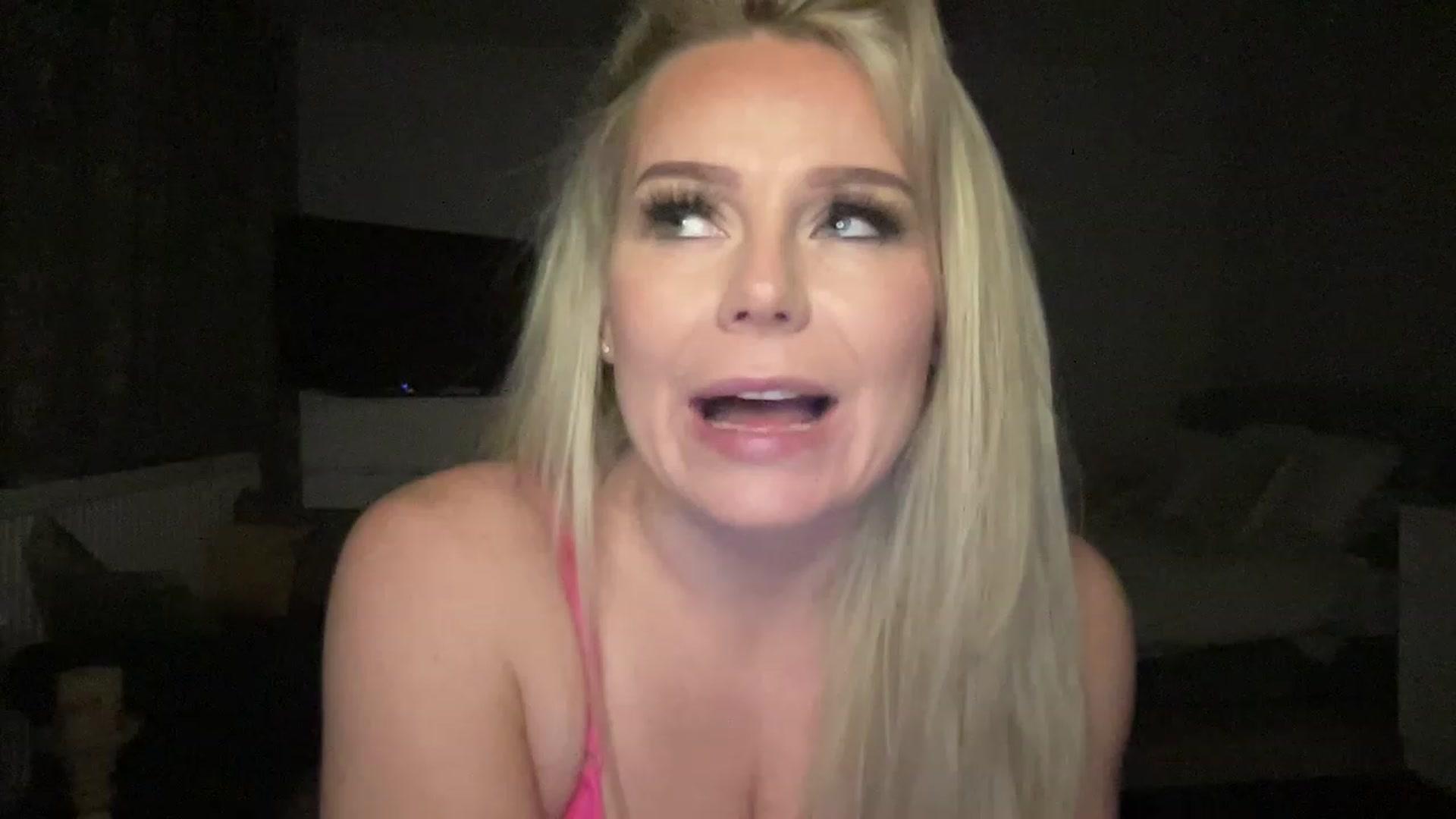 Gallery image thumbnail from LaraLaughs's myfreecams stream on, 02/20/2023, 21:11 image 20 of 20