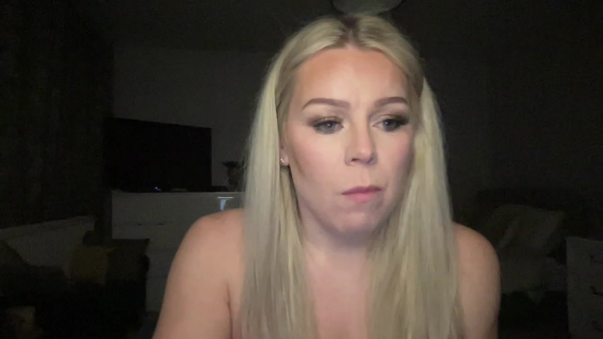 Gallery image thumbnail from LaraLaughs's myfreecams stream on, 02/20/2023, 21:11 image 5 of 20