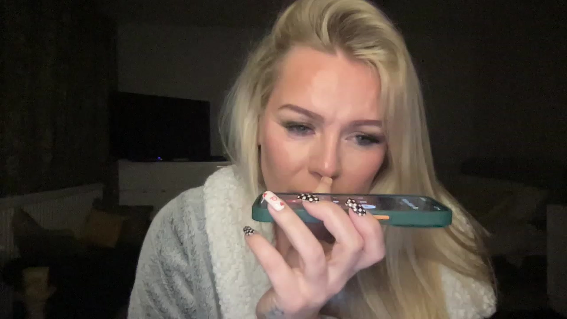 Gallery image thumbnail from LaraLaughs's myfreecams stream on, 02/21/2023, 24:10 image 10 of 20