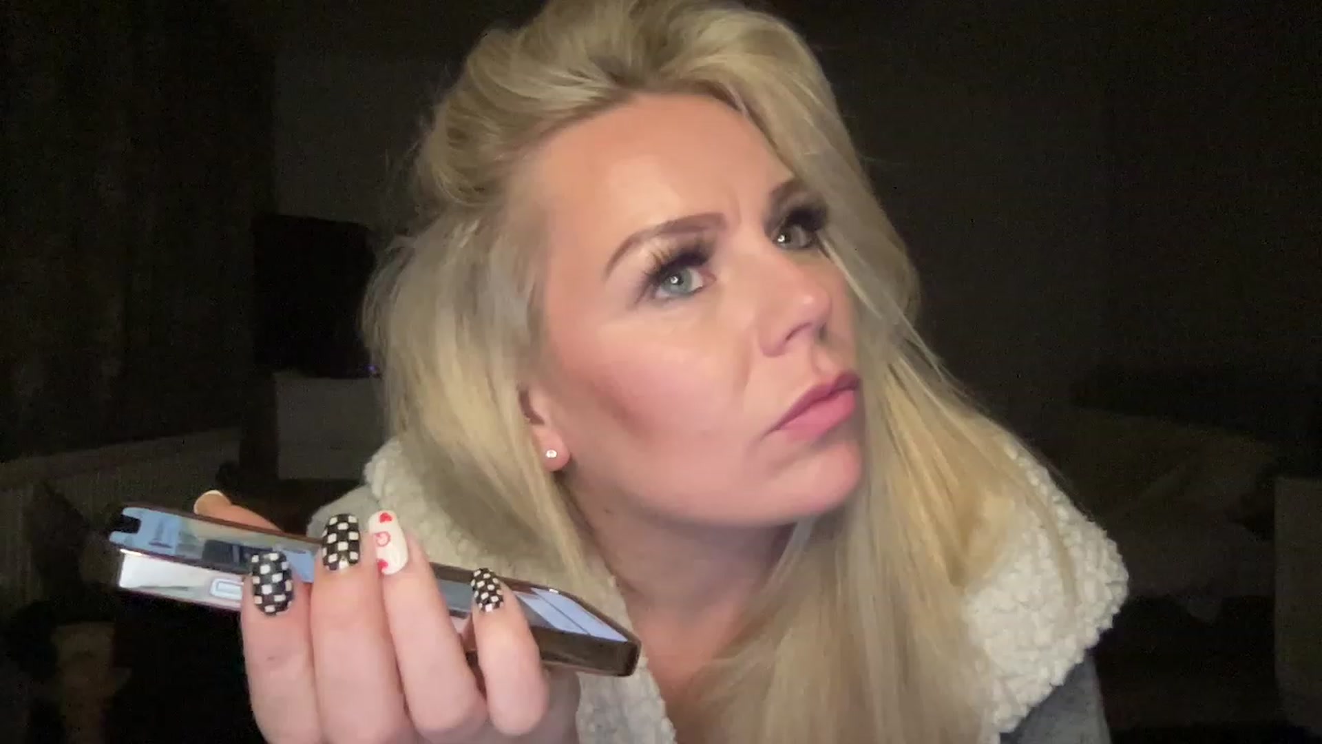 Gallery image thumbnail from LaraLaughs's myfreecams stream on, 02/21/2023, 24:10 image 17 of 20
