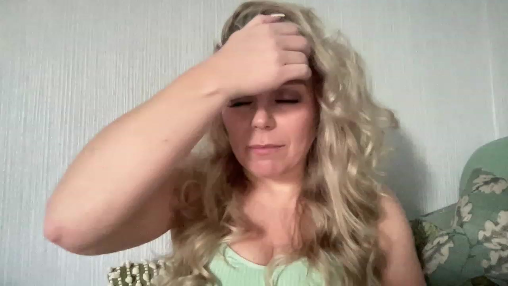 Gallery image thumbnail from LaraLaughs's myfreecams stream on, 02/26/2023, 15:16 image 8 of 20