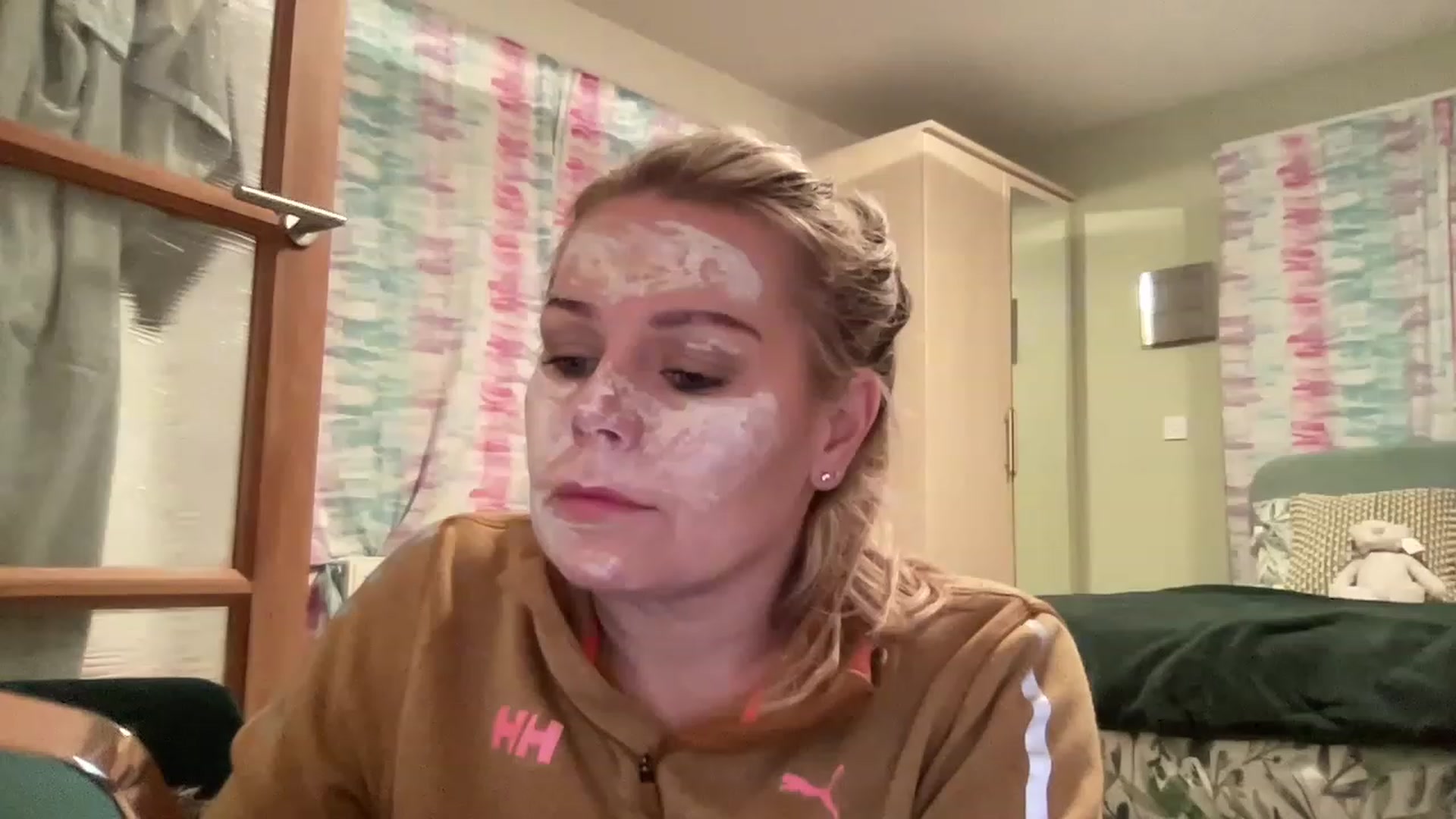 Gallery image thumbnail from LaraLaughs's myfreecams stream on, 03/07/2023, 19:37 image 9 of 20