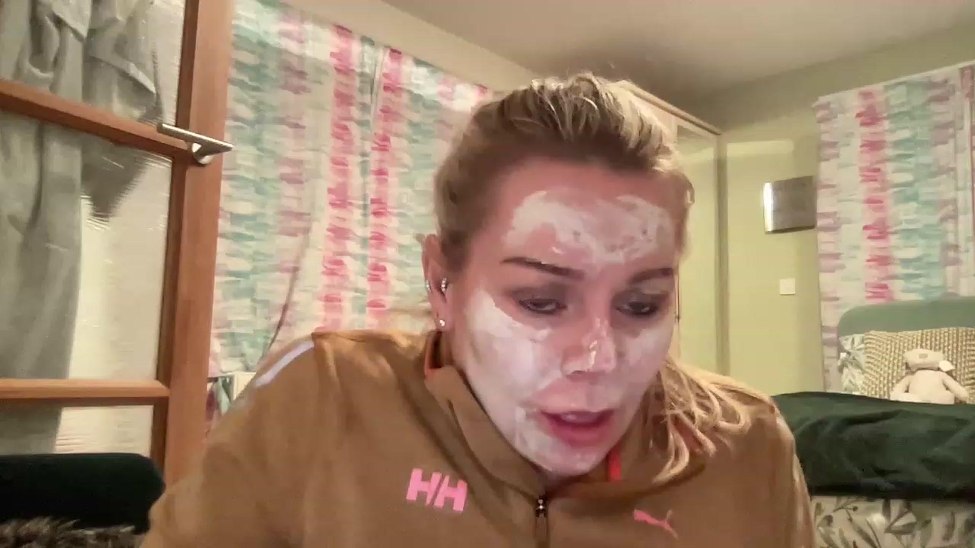Gallery image thumbnail from LaraLaughs's myfreecams stream on, 03/07/2023, 19:37 image 7 of 20