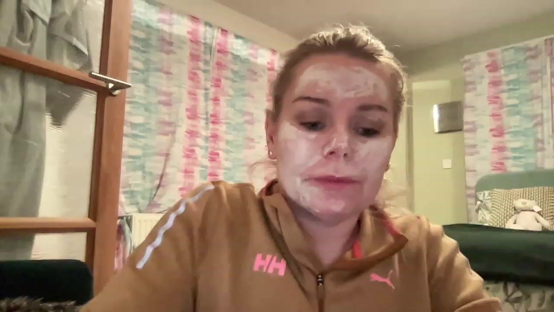Gallery image thumbnail from LaraLaughs's myfreecams stream on, 03/07/2023, 19:37 image 3 of 20