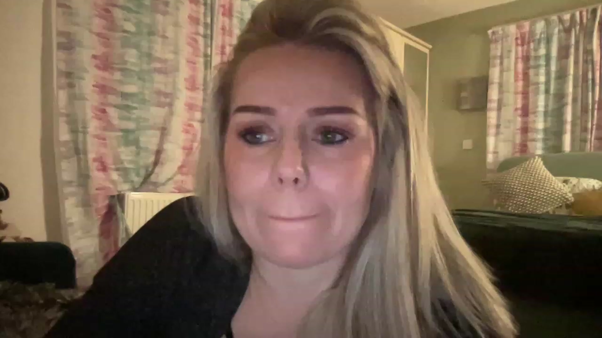Gallery image thumbnail from LaraLaughs's myfreecams stream on, 03/08/2023, 21:43 image 1 of 20