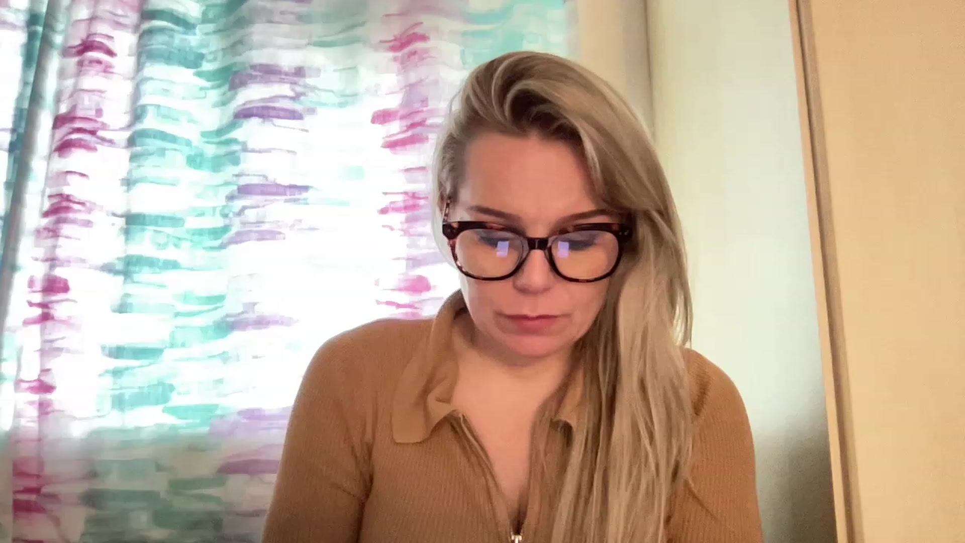 Gallery image thumbnail from LaraLaughs's myfreecams stream on, 03/10/2023, 18:57 image 1 of 20