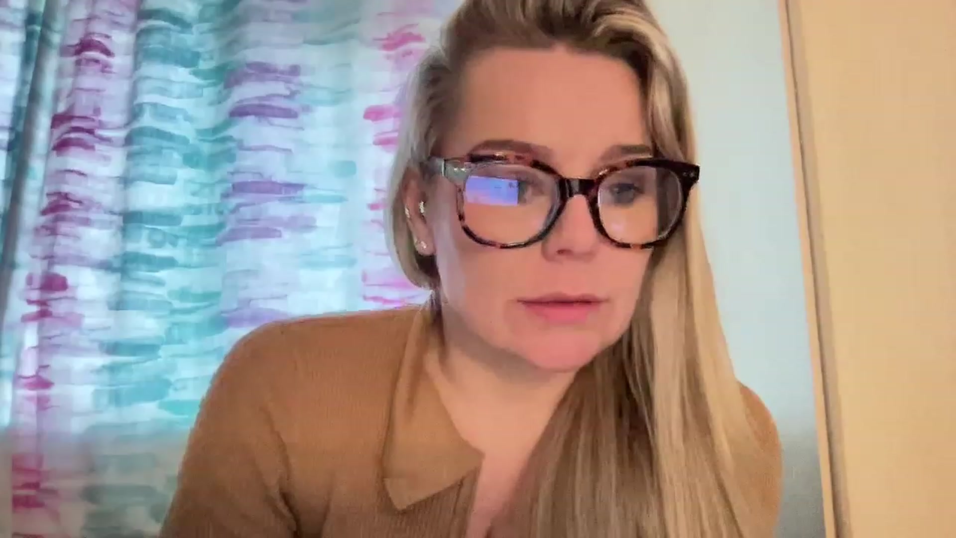 Gallery image thumbnail from LaraLaughs's myfreecams stream on, 03/10/2023, 18:57 image 5 of 20