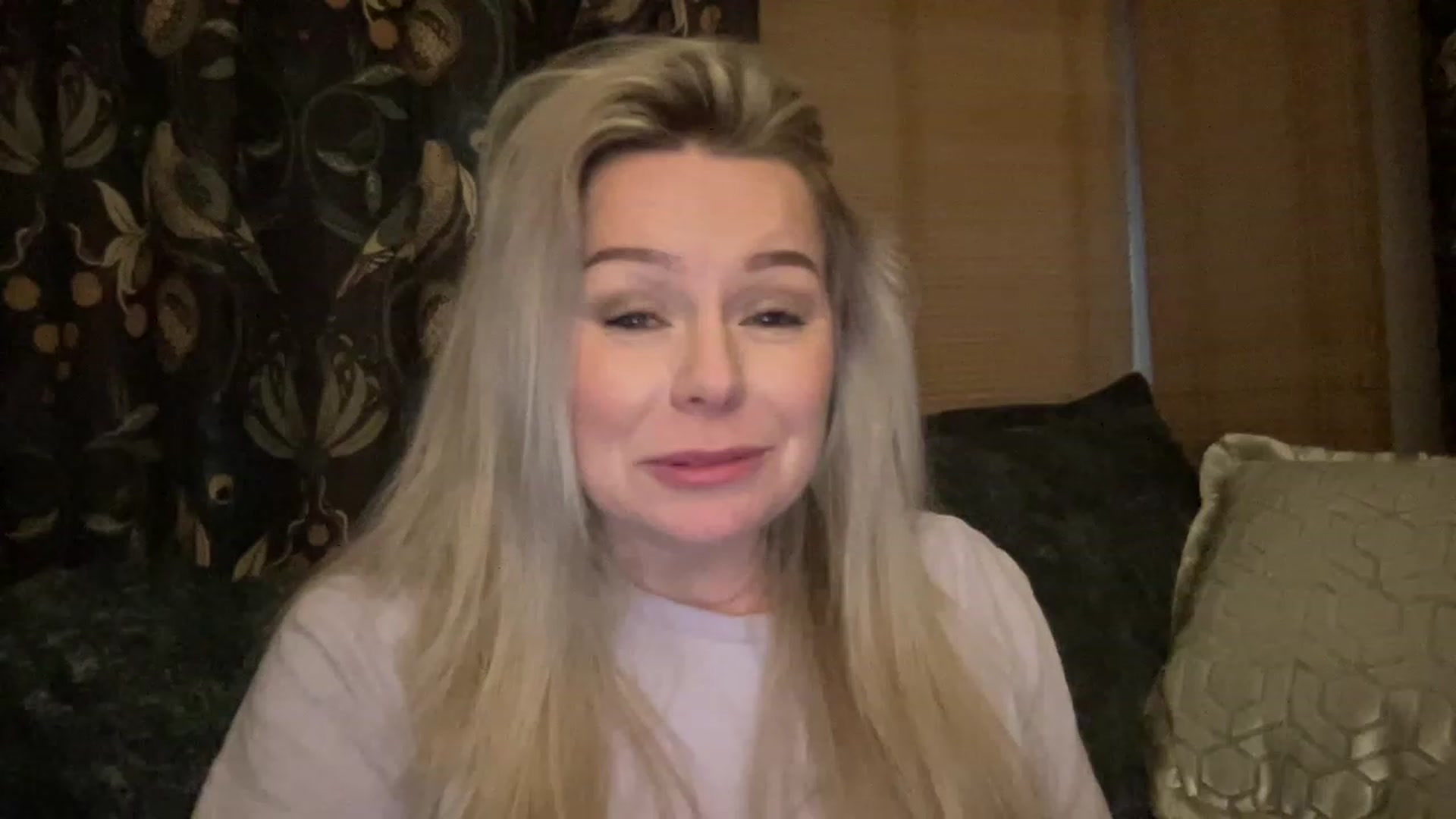 Gallery image thumbnail from LaraLaughs's myfreecams stream on, 03/12/2023, 18:41 image 18 of 20