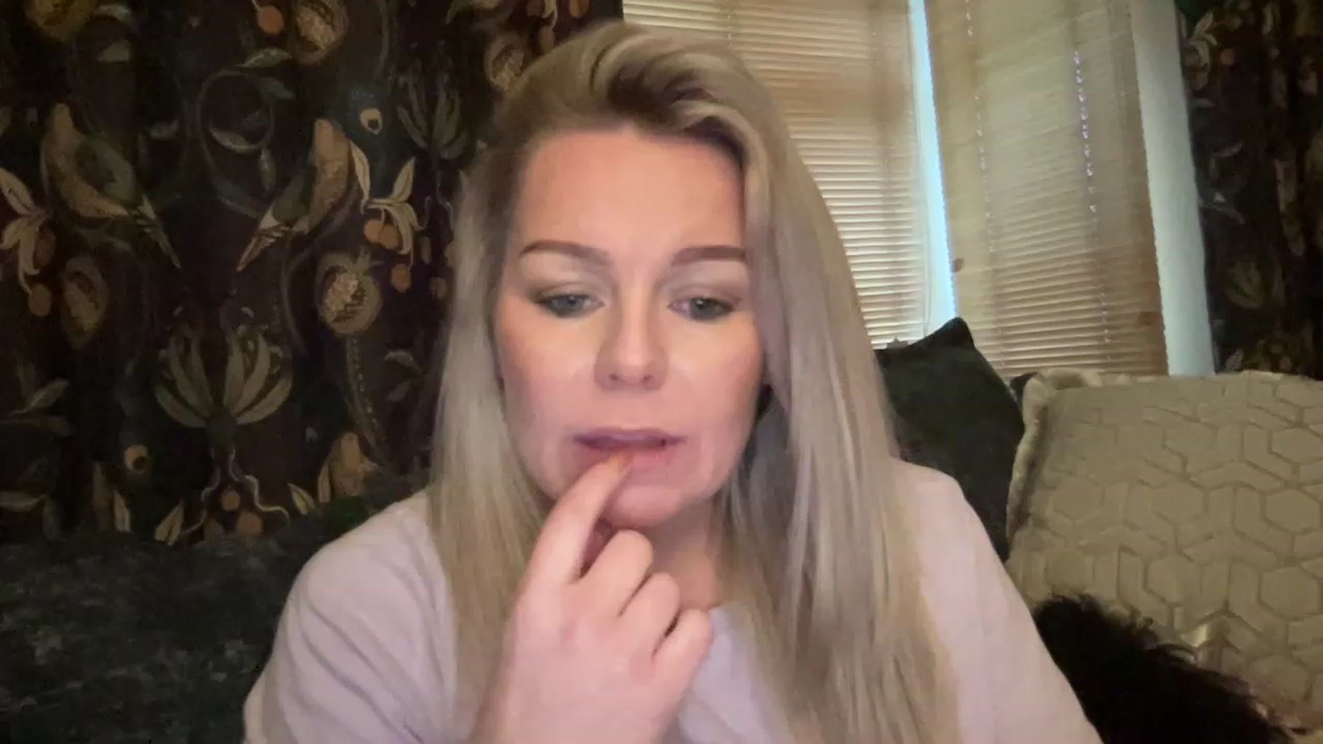 Gallery image thumbnail from LaraLaughs's myfreecams stream on, 03/12/2023, 18:41 image 11 of 20