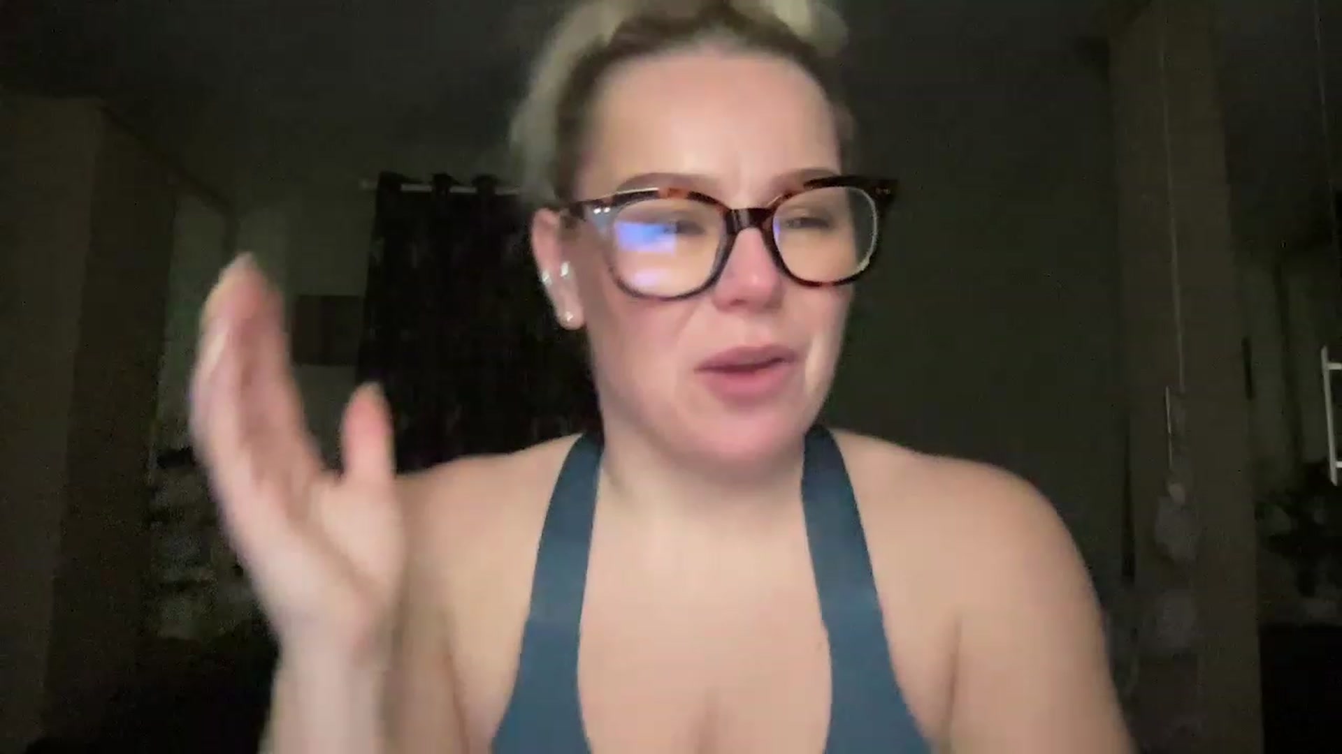 Gallery image thumbnail from LaraLaughs's myfreecams stream on, 03/16/2023, 20:09 image 6 of 20