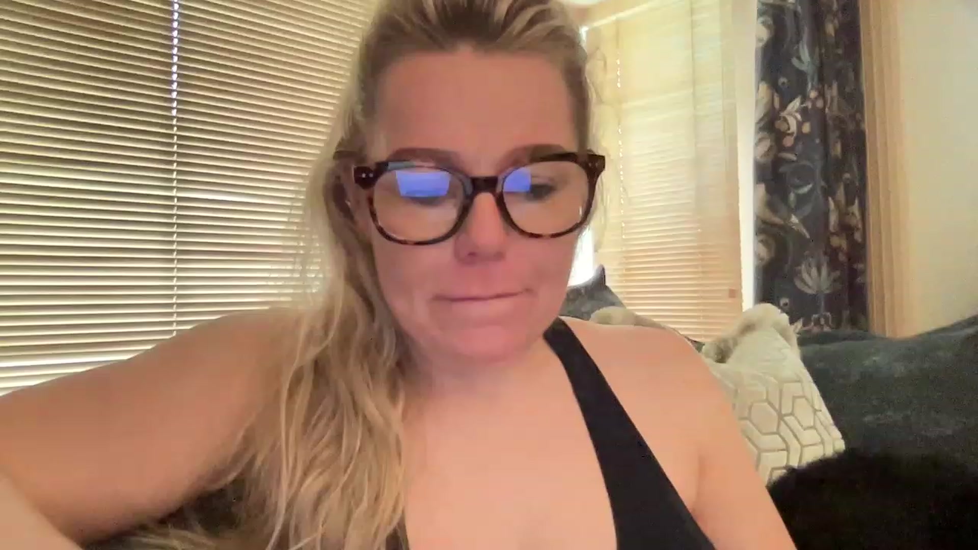 Gallery image thumbnail from LaraLaughs's myfreecams stream on, 03/20/2023, 10:48 image 8 of 20