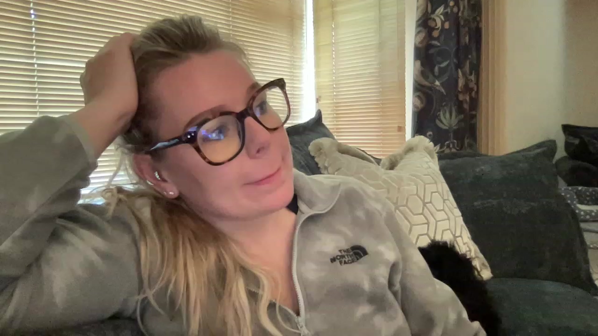 Gallery image thumbnail from LaraLaughs's myfreecams stream on, 03/20/2023, 14:31 image 16 of 20