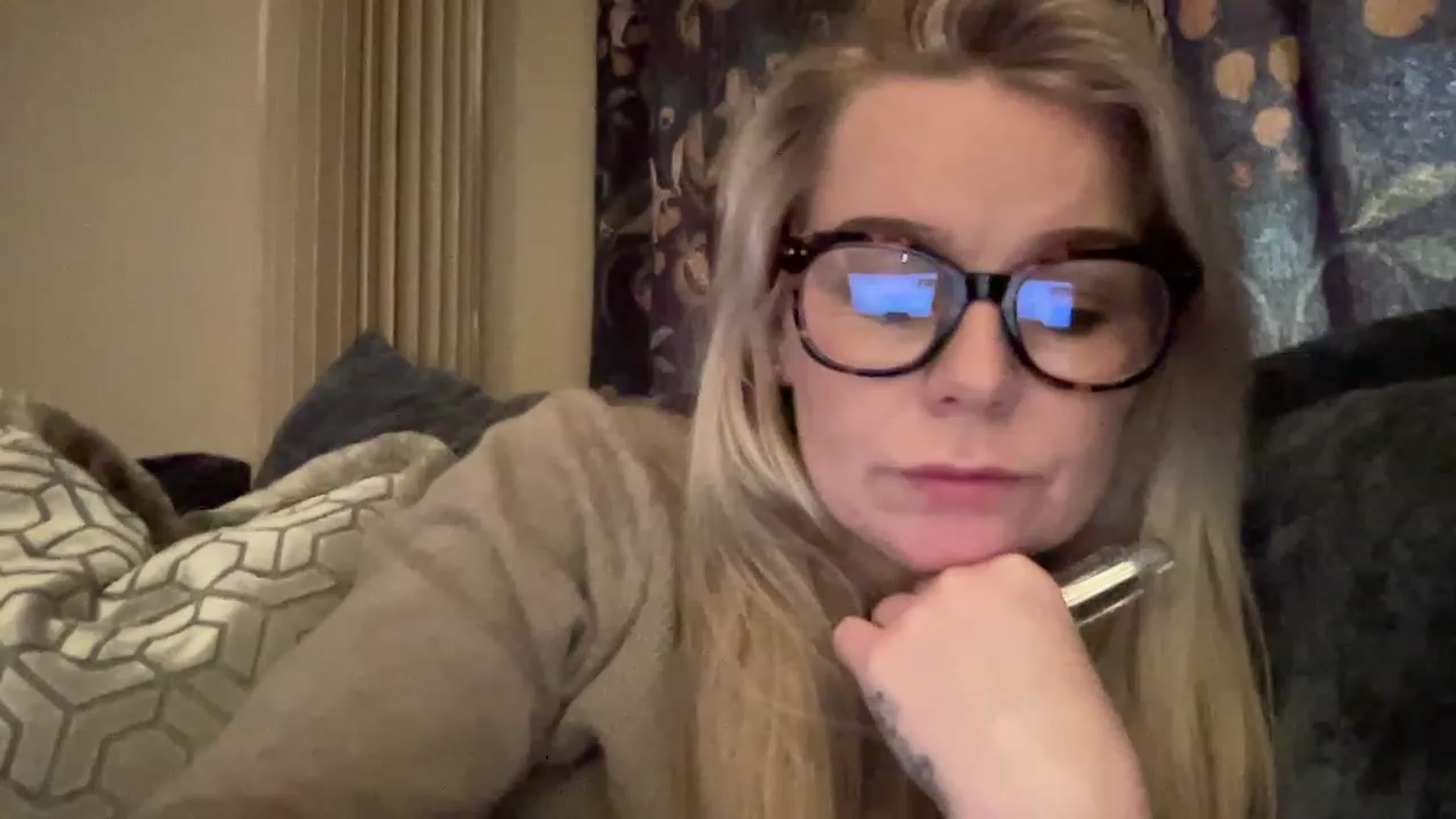 Gallery image thumbnail from LaraLaughs's myfreecams stream on, 03/31/2023, 13:47 image 11 of 20