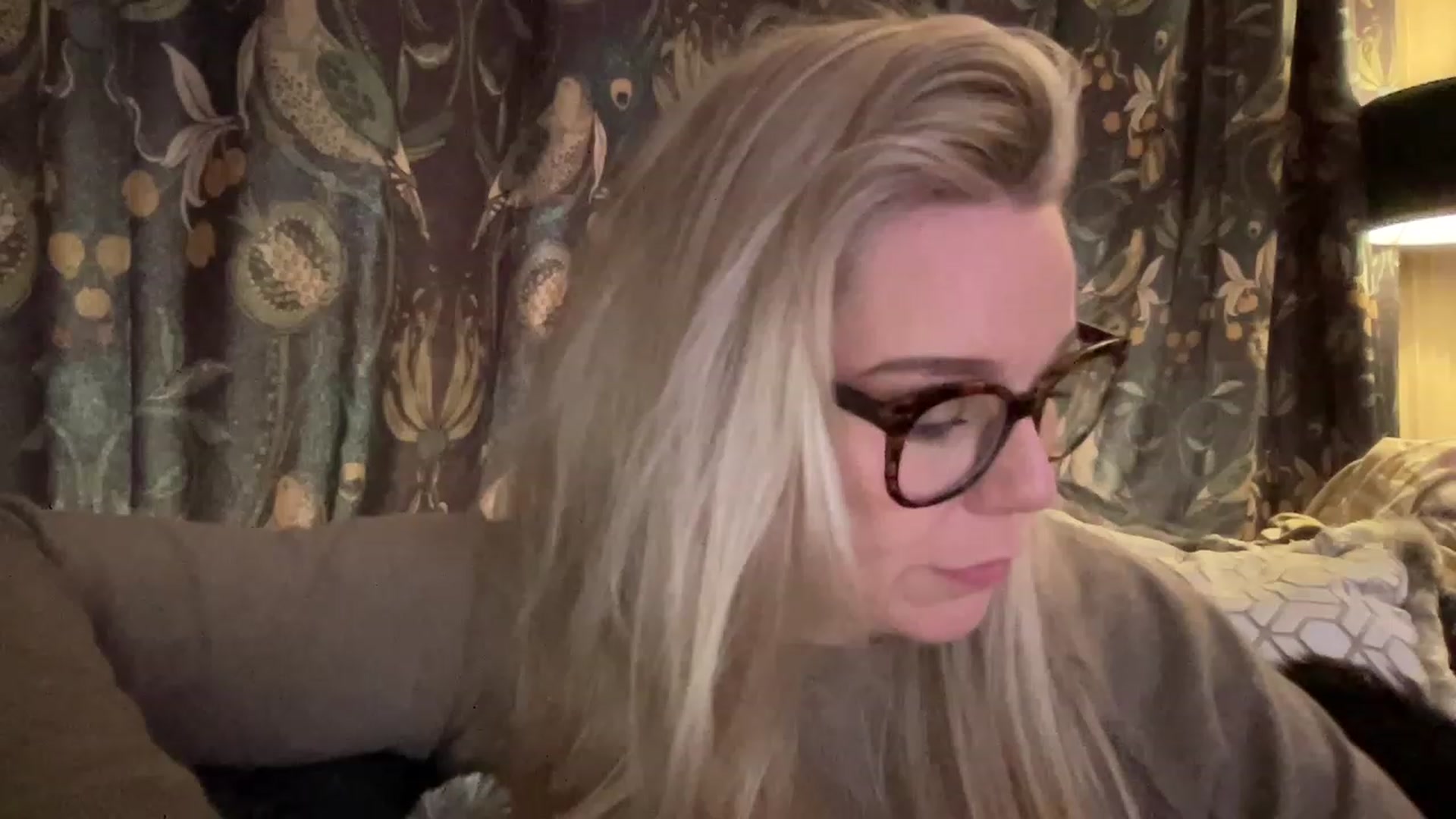 Gallery image thumbnail from LaraLaughs's myfreecams stream on, 03/31/2023, 15:50 image 15 of 20