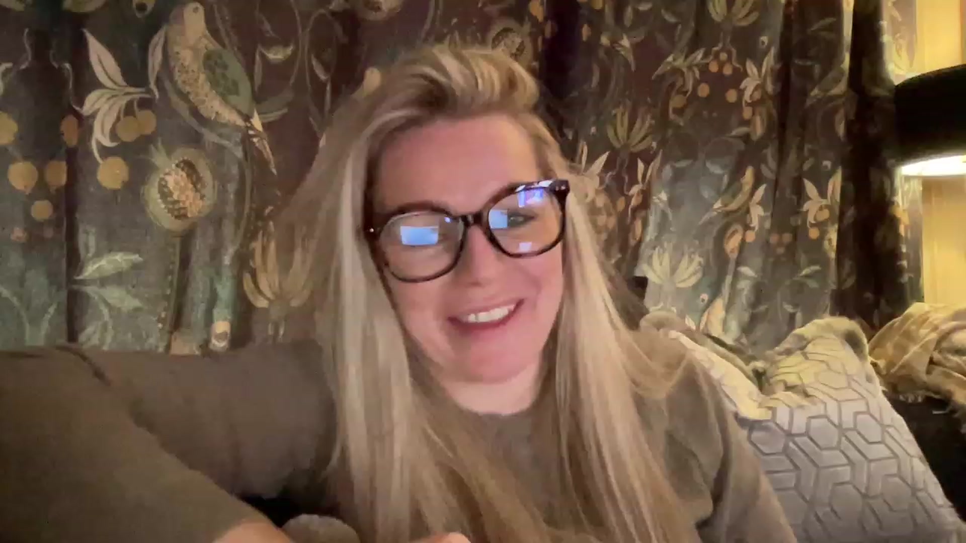 Gallery image thumbnail from LaraLaughs's myfreecams stream on, 03/31/2023, 15:50 image 19 of 20