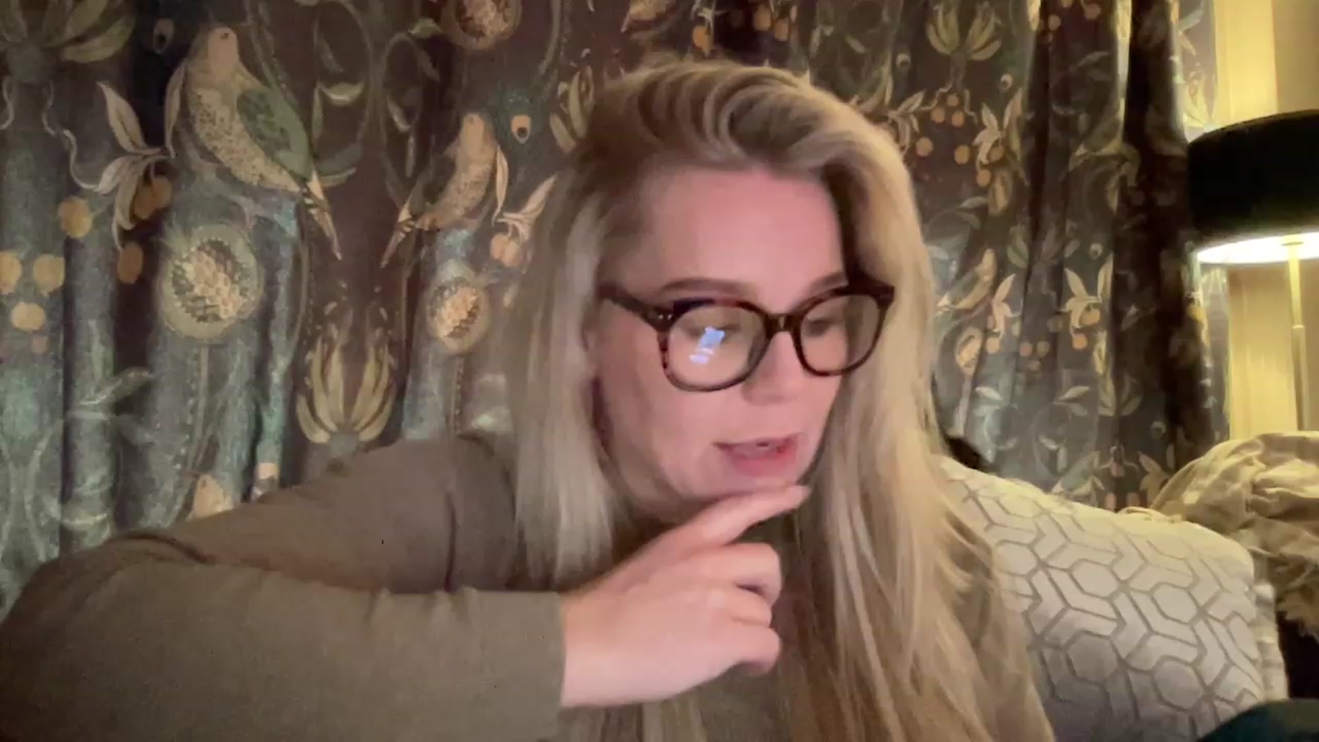 Gallery image thumbnail from LaraLaughs's myfreecams stream on, 03/31/2023, 15:50 image 10 of 20