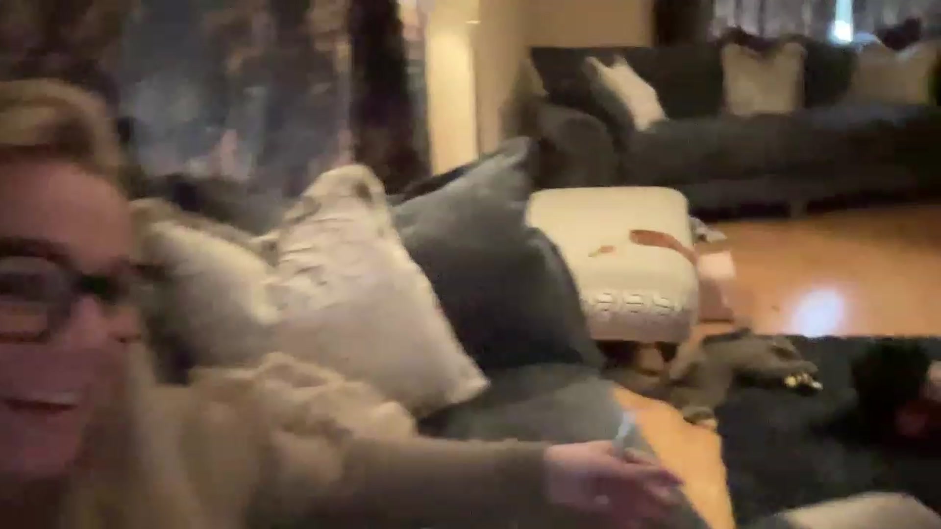 Gallery image thumbnail from LaraLaughs's myfreecams stream on, 03/31/2023, 16:42 image 10 of 20