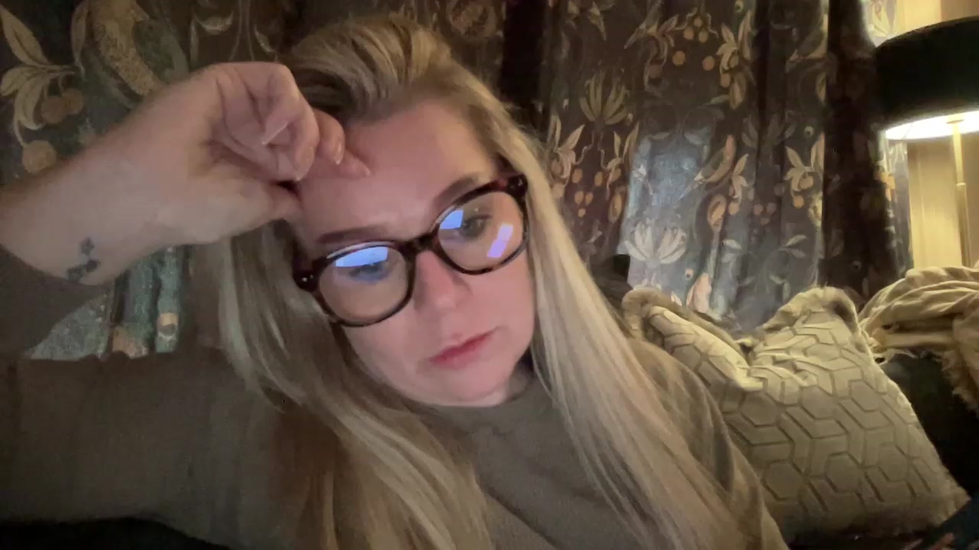 Gallery image thumbnail from LaraLaughs's myfreecams stream on, 03/31/2023, 16:42 image 4 of 20