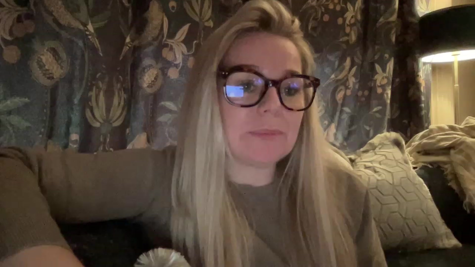 Gallery image thumbnail from LaraLaughs's myfreecams stream on, 03/31/2023, 16:42 image 7 of 20