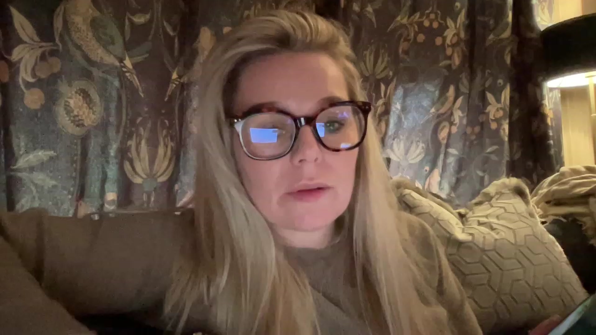 Gallery image thumbnail from LaraLaughs's myfreecams stream on, 03/31/2023, 16:42 image 1 of 20