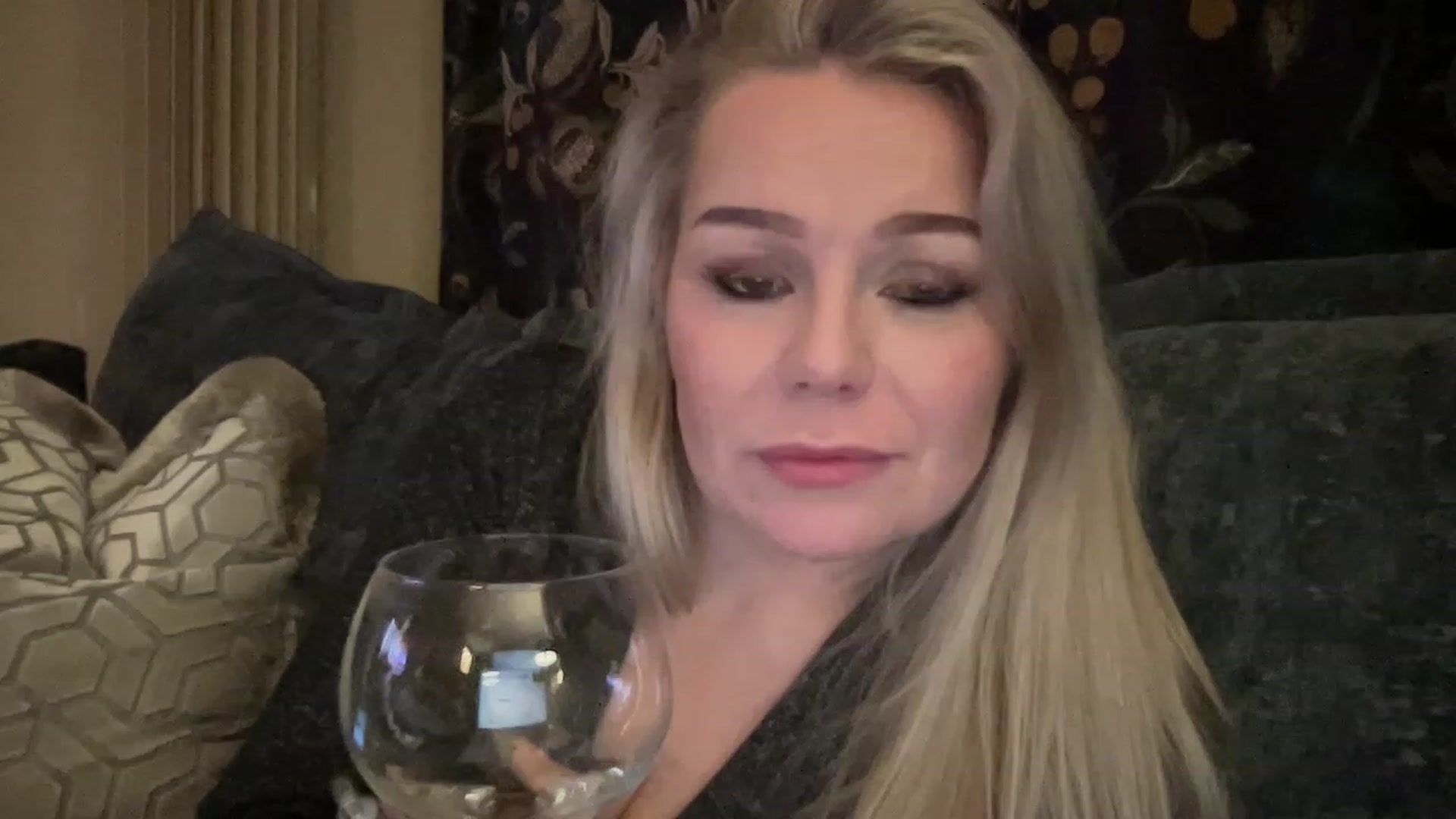 Gallery image thumbnail from LaraLaughs's myfreecams stream on, 03/31/2023, 21:58 image 19 of 20
