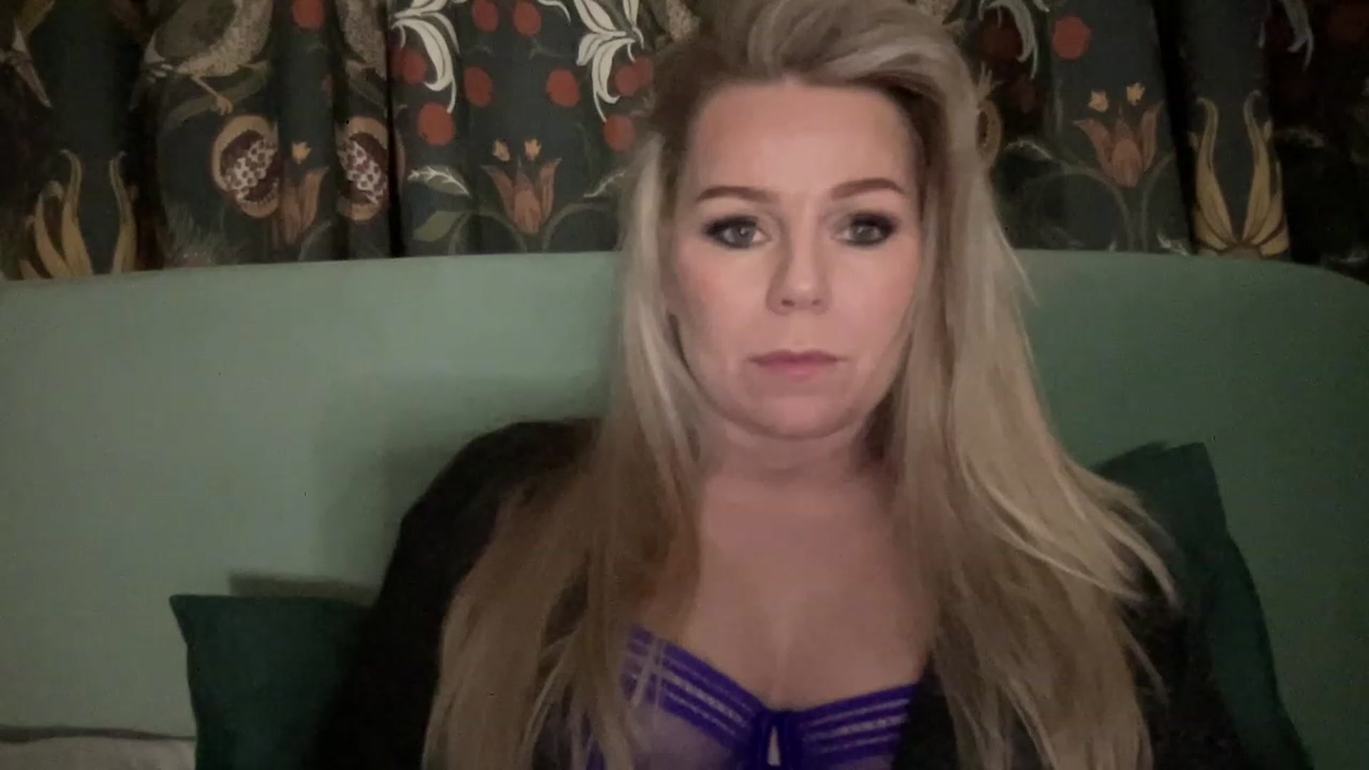 Gallery image thumbnail from LaraLaughs's myfreecams stream on, 04/01/2023, 23:02 image 7 of 20