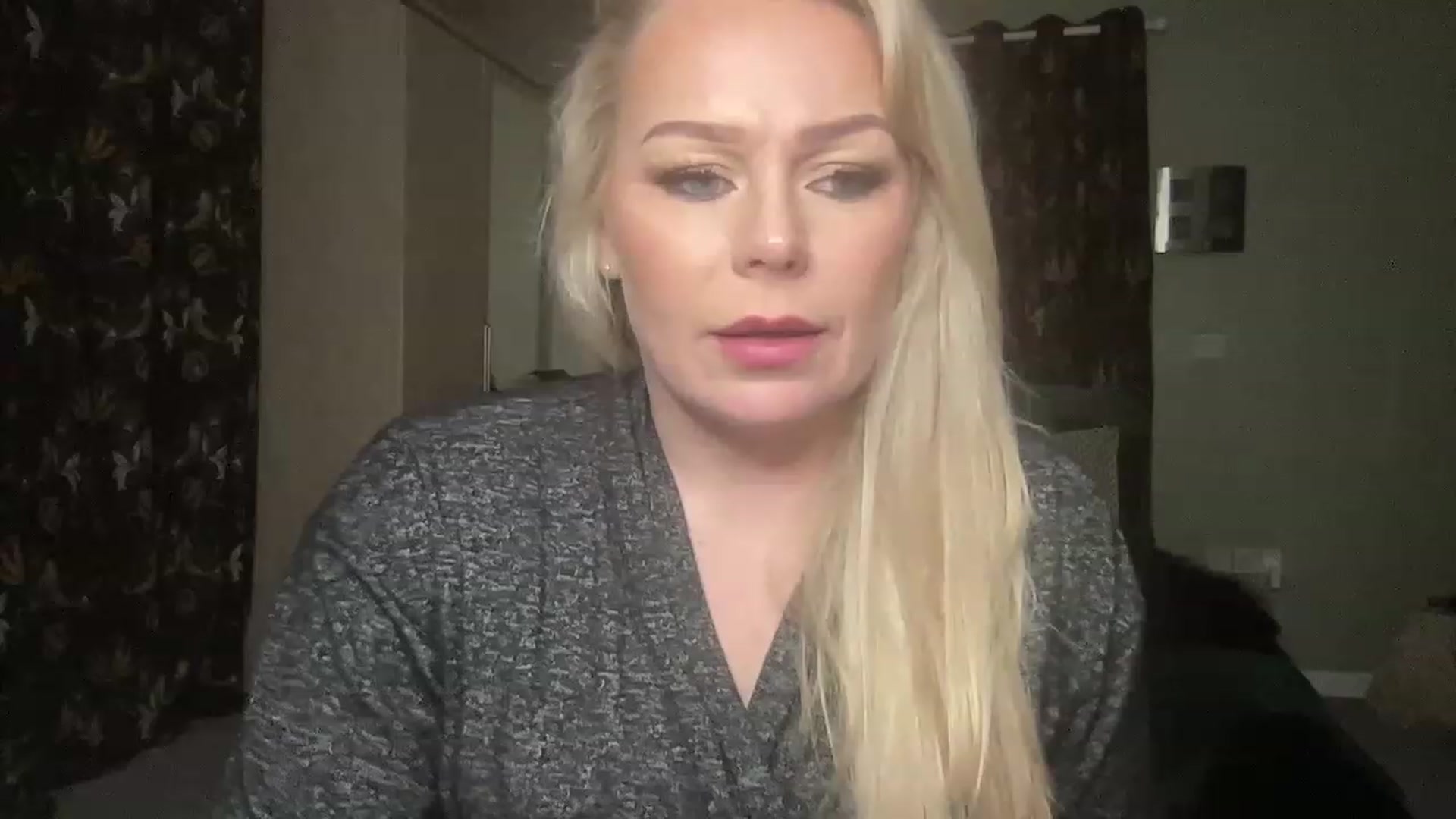 Gallery image thumbnail from LaraLaughs's myfreecams stream on, 04/14/2023, 23:41 image 5 of 20