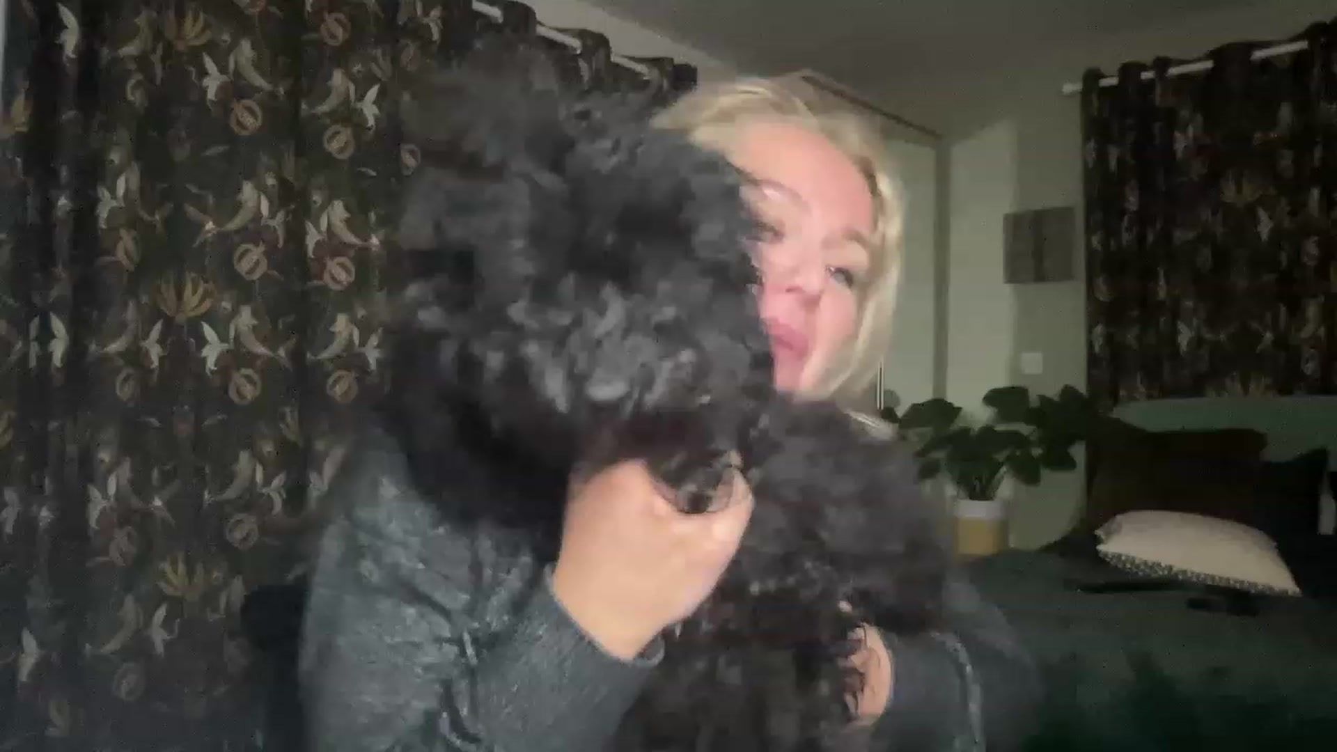 Gallery image thumbnail from LaraLaughs's myfreecams stream on, 04/21/2023, 20:04 image 15 of 20
