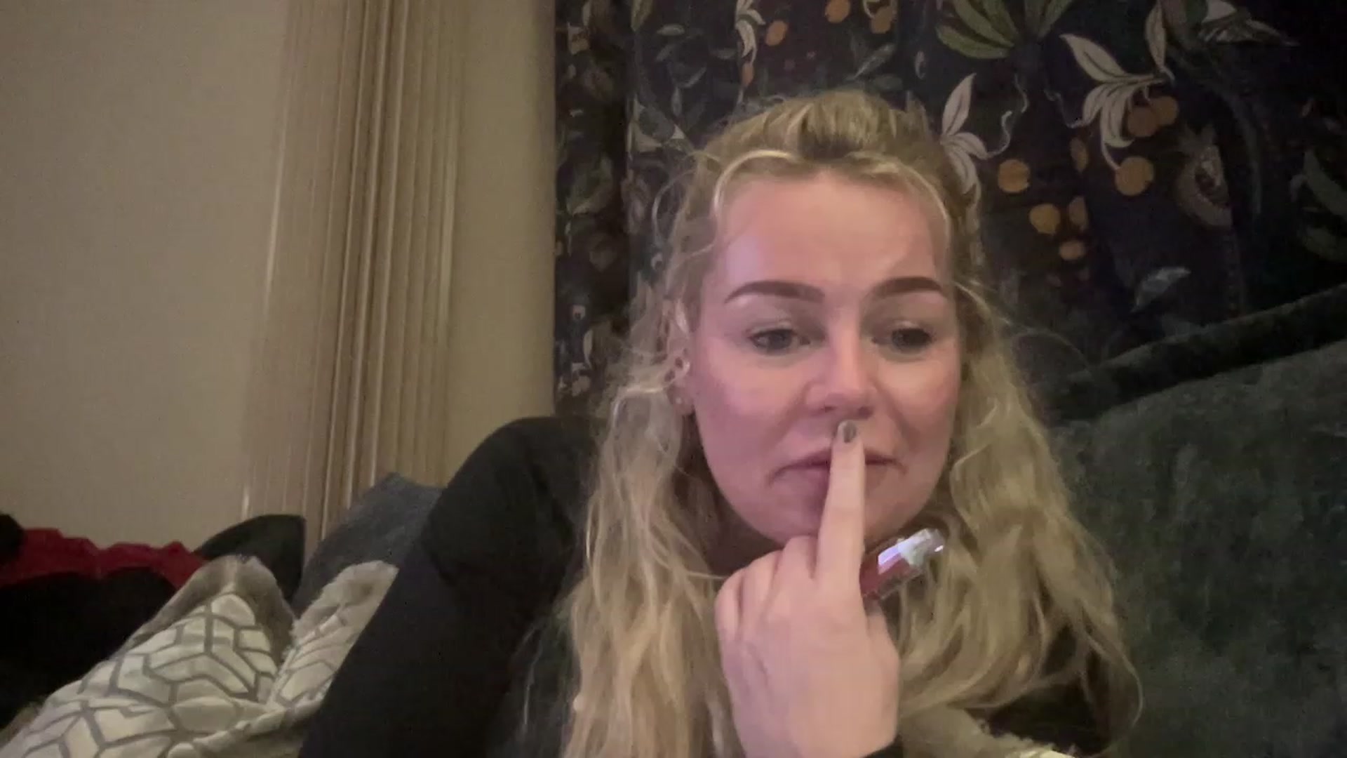 Gallery image thumbnail from LaraLaughs's myfreecams stream on, 04/27/2023, 19:52 image 18 of 20