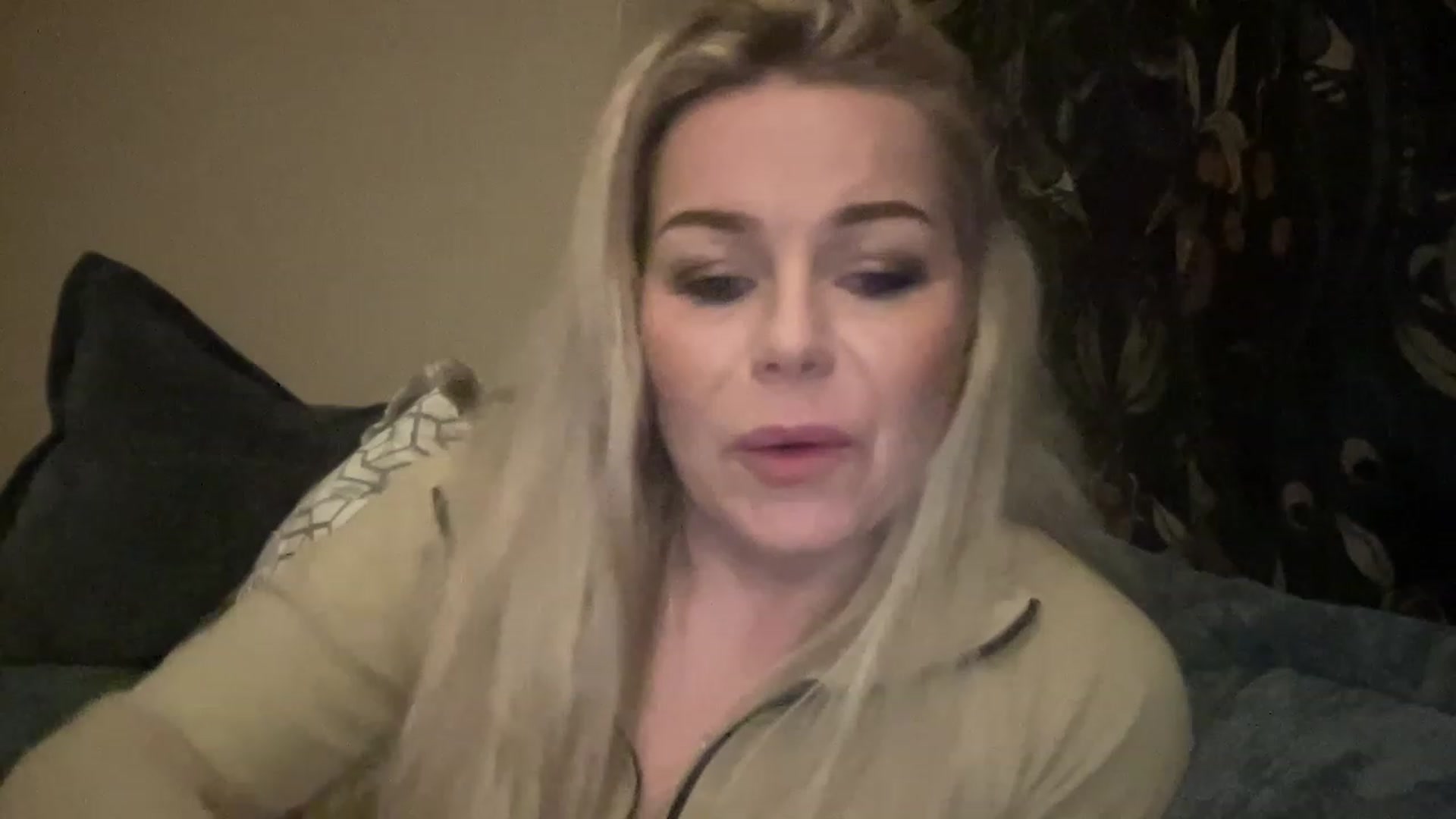 Gallery image thumbnail from LaraLaughs's myfreecams stream on, 04/30/2023, 22:07 image 7 of 20
