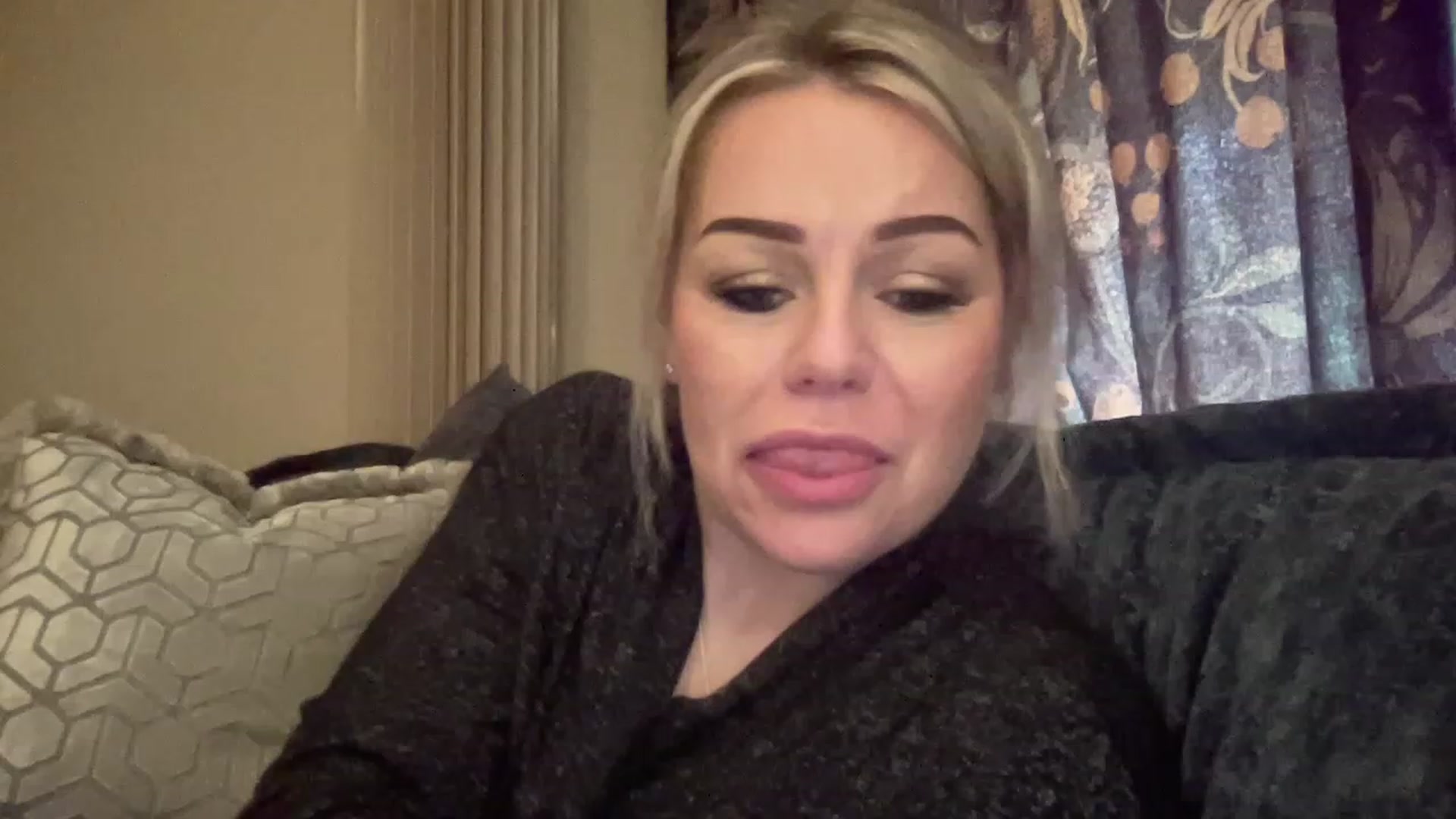 Gallery image thumbnail from LaraLaughs's myfreecams stream on, 05/01/2023, 12:29 image 4 of 20