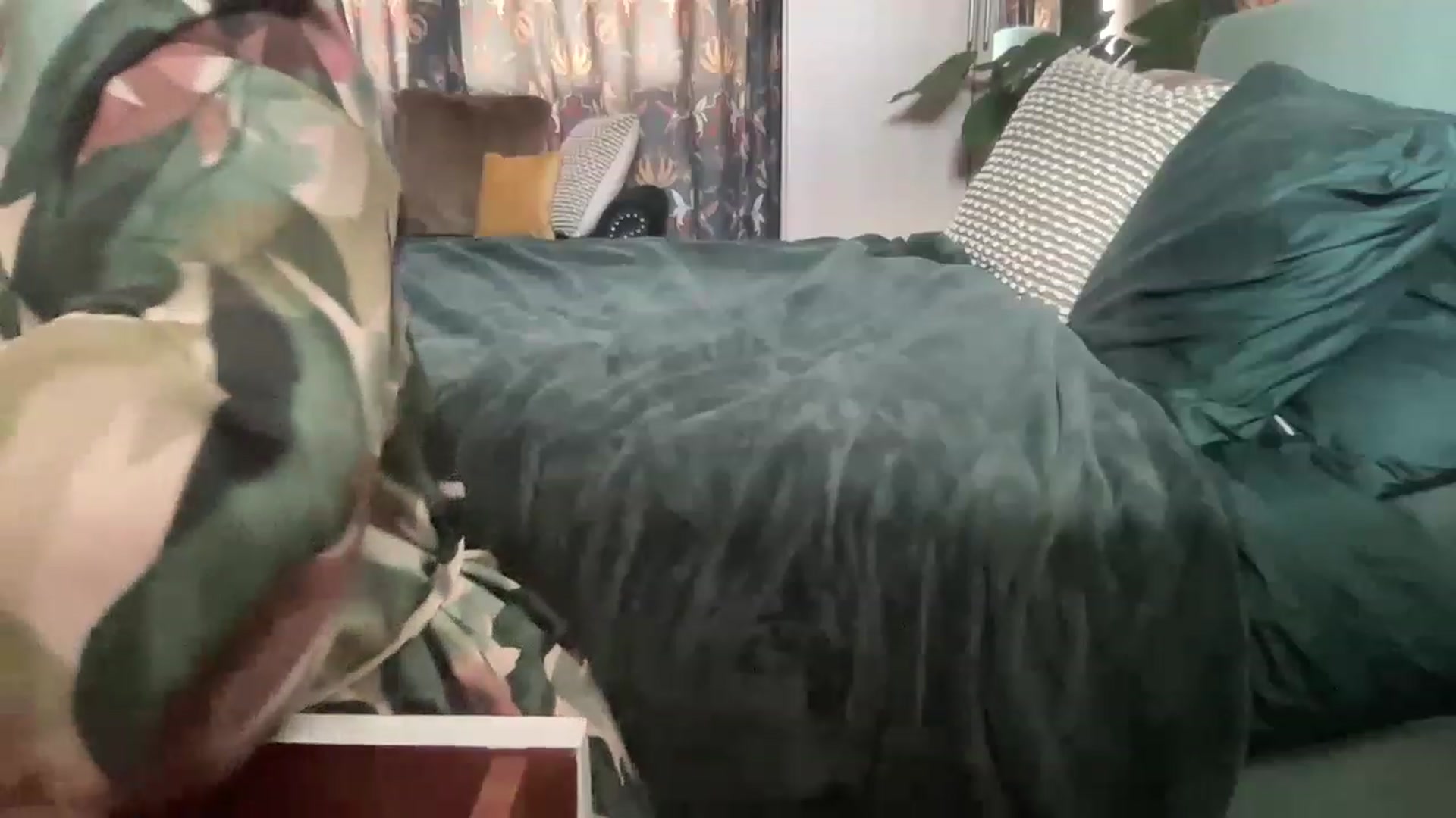 Gallery image thumbnail from LaraLaughs's myfreecams stream on, 05/05/2023, 14:17 image 5 of 20
