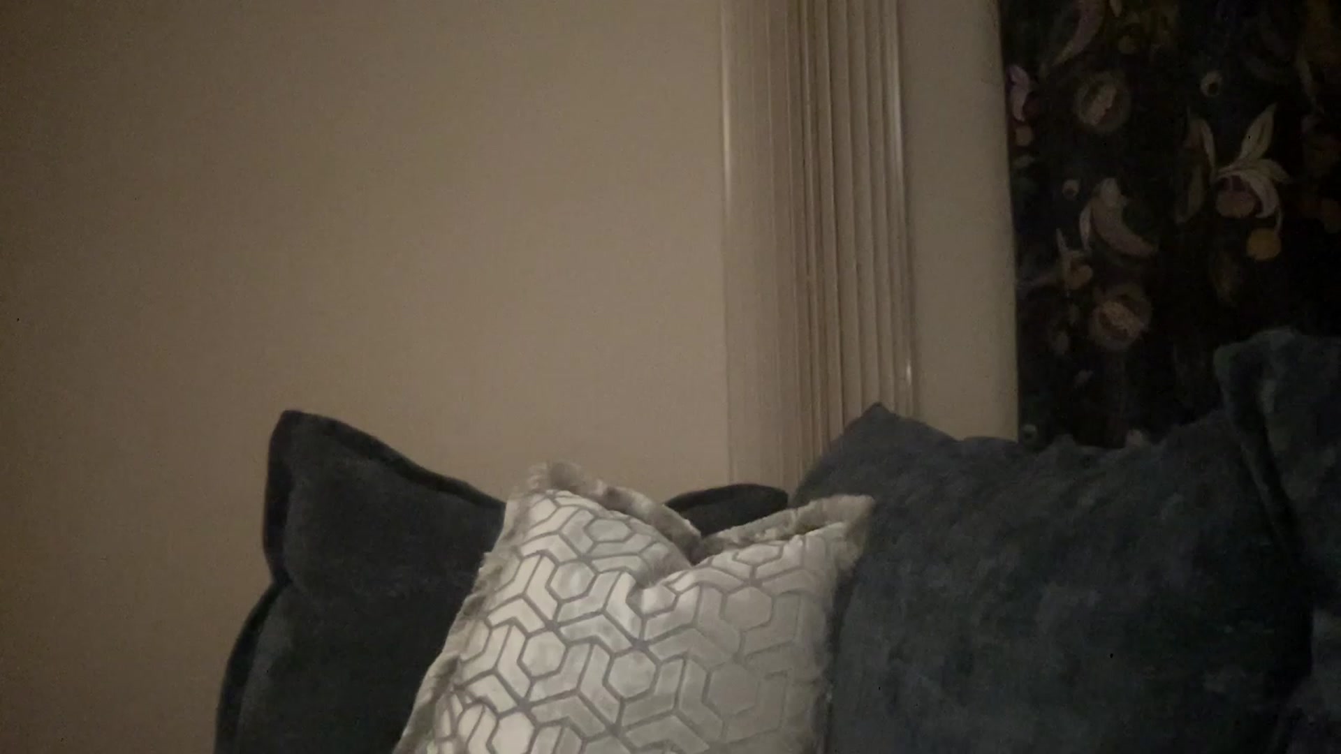 Gallery image thumbnail from LaraLaughs's myfreecams stream on, 05/05/2023, 19:53 image 17 of 20