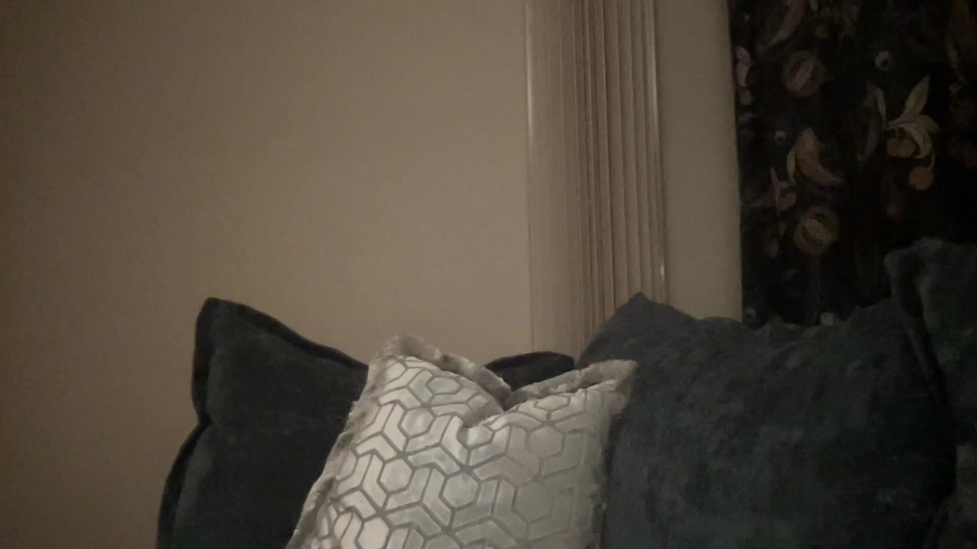 Gallery image thumbnail from LaraLaughs's myfreecams stream on, 05/05/2023, 19:53 image 15 of 20