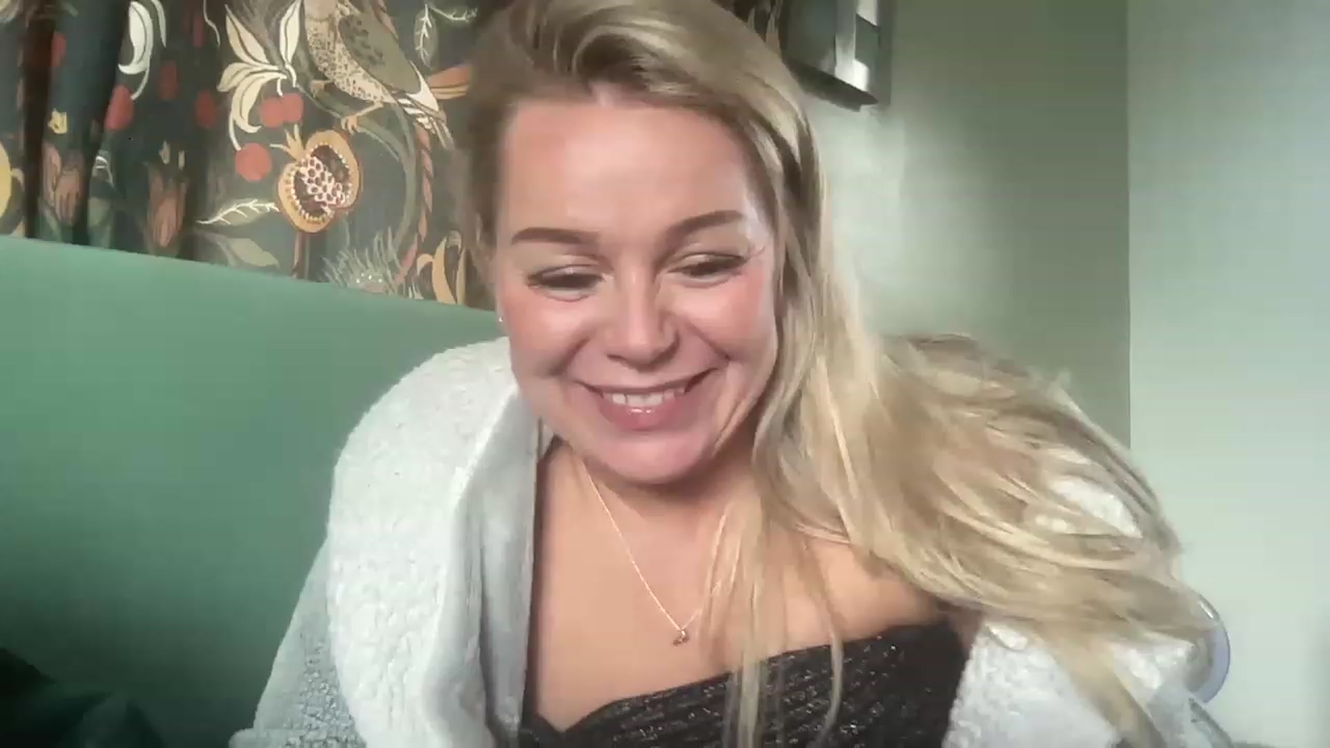 Gallery image thumbnail from LaraLaughs's myfreecams stream on, 05/07/2023, 18:29 image 13 of 20
