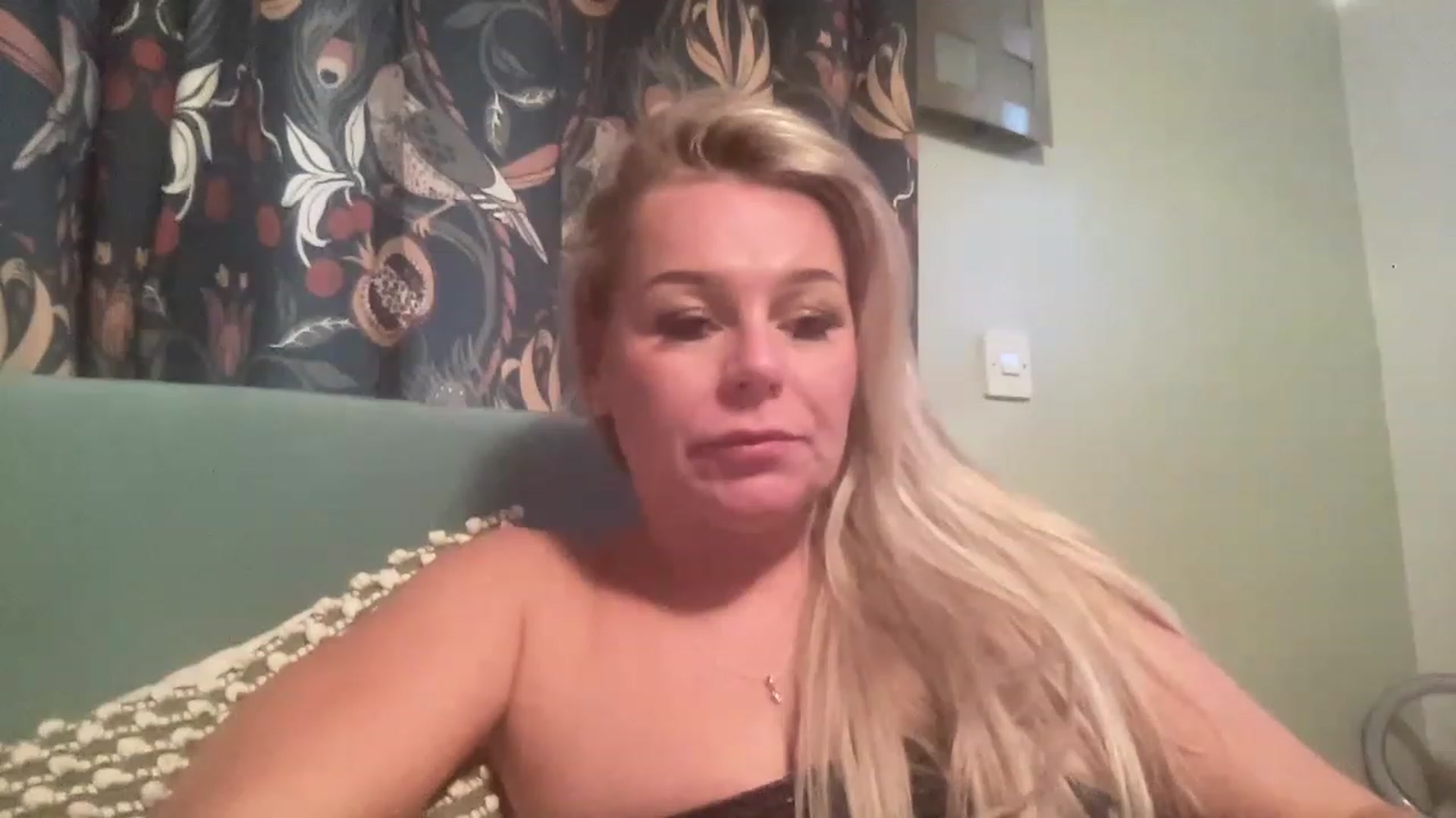 Gallery image thumbnail from LaraLaughs's myfreecams stream on, 05/07/2023, 19:57 image 9 of 20